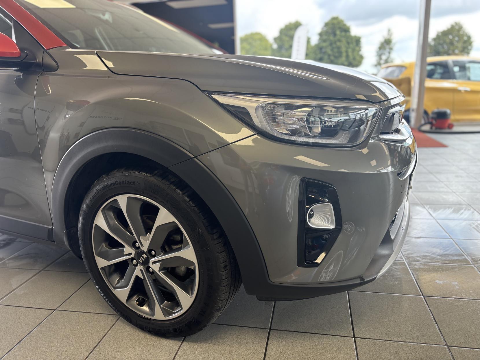 Kia Stonic 1.6 CRDi First Edition SUV 5dr Diesel Manual Euro 6 (s/s) (108 bhp)