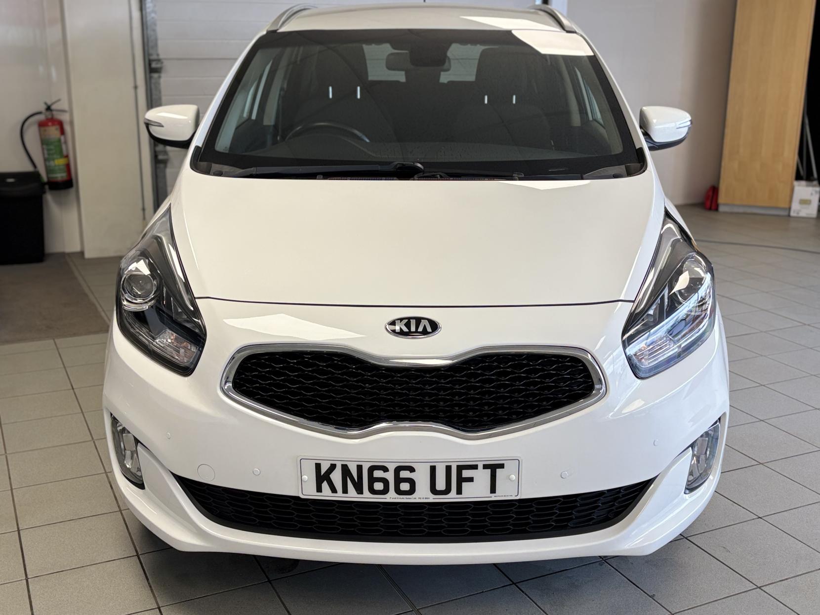 Kia Carens 1.7 CRDi 2 MPV 5dr Diesel Manual Euro 6 (s/s) (114 bhp)