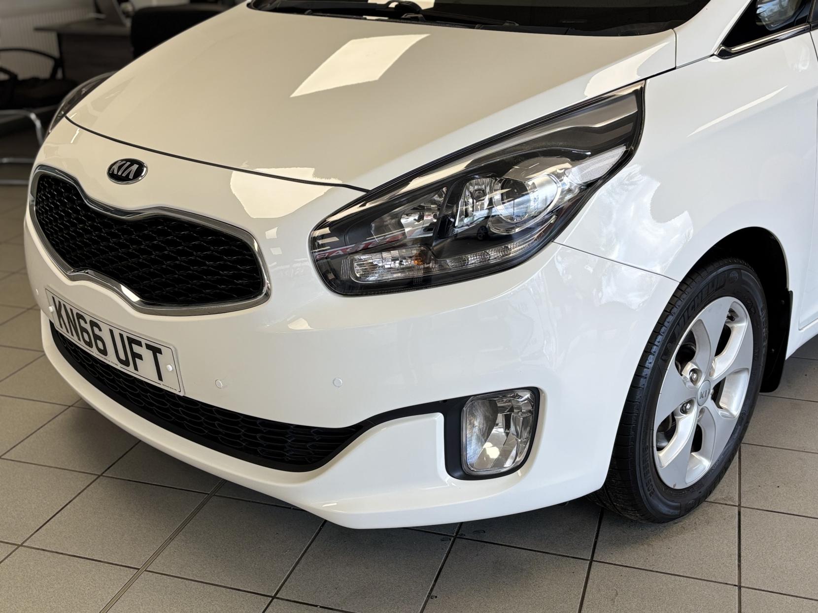 Kia Carens 1.7 CRDi 2 MPV 5dr Diesel Manual Euro 6 (s/s) (114 bhp)