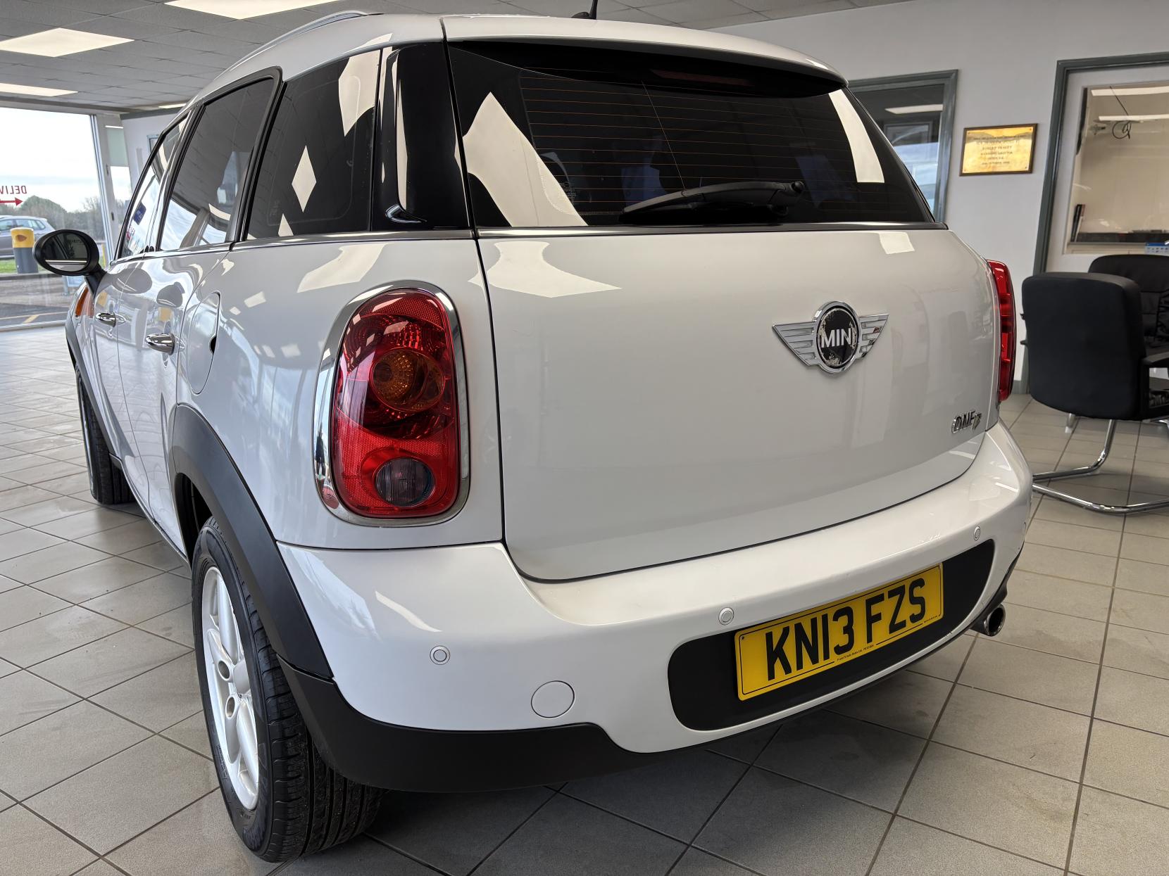 MINI Countryman 1.6 One D SUV 5dr Diesel Manual Euro 5 (s/s) (90 ps)