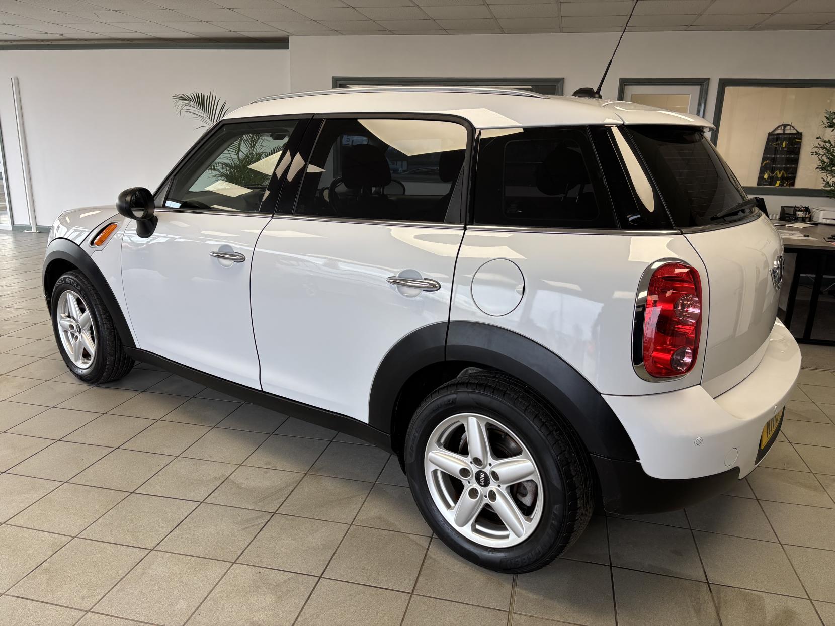 MINI Countryman 1.6 One D SUV 5dr Diesel Manual Euro 5 (s/s) (90 ps)