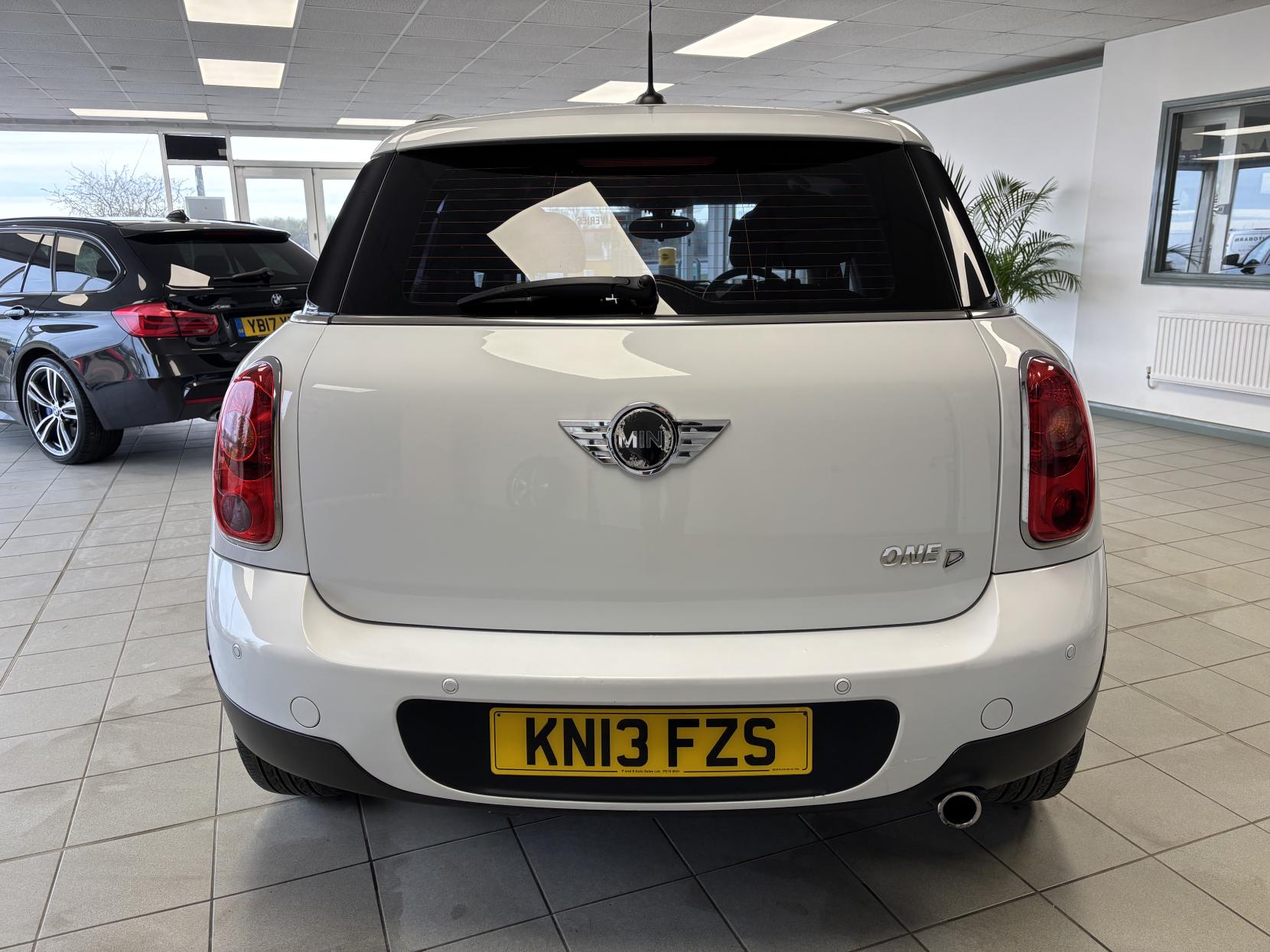 MINI Countryman 1.6 One D SUV 5dr Diesel Manual Euro 5 (s/s) (90 ps)