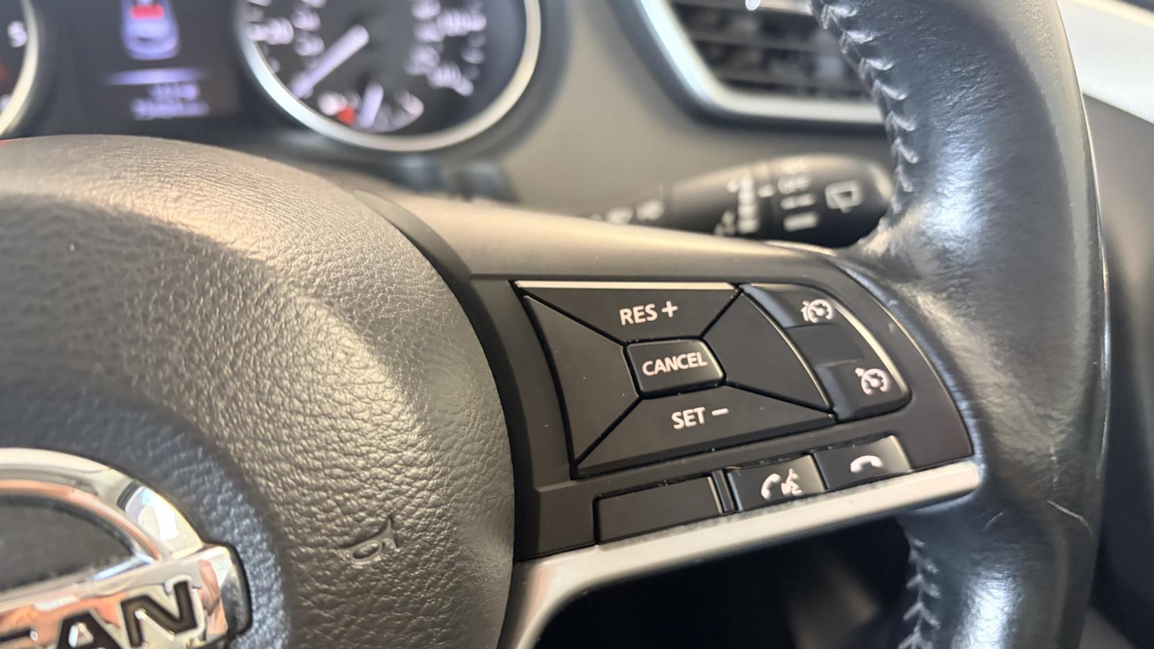 Nissan Qashqai 1.6 dCi N-Connecta SUV 5dr Diesel Manual 4WD Euro 6 (s/s) (130 ps)