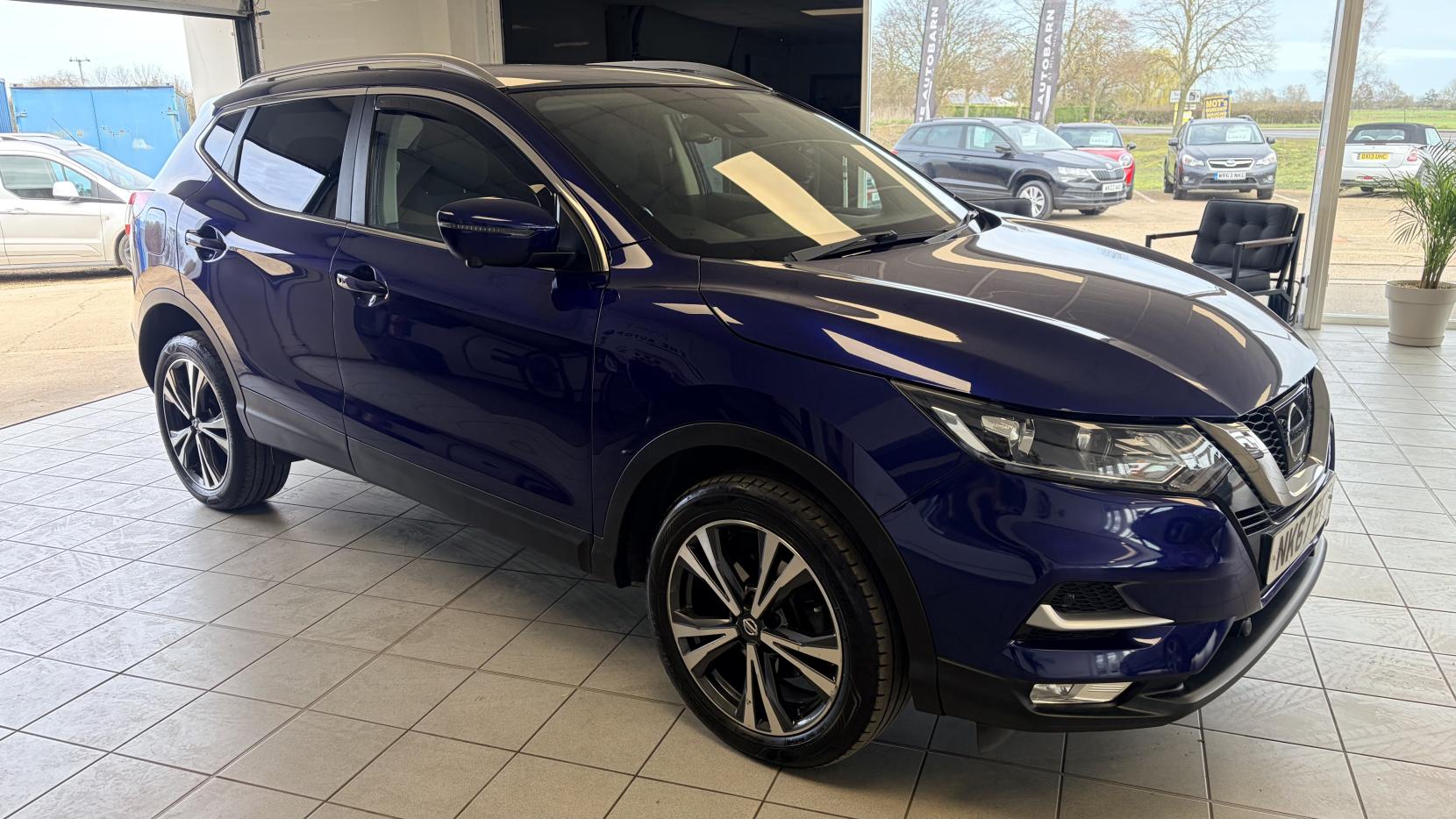 Nissan Qashqai 1.6 dCi N-Connecta SUV 5dr Diesel Manual 4WD Euro 6 (s/s) (130 ps)