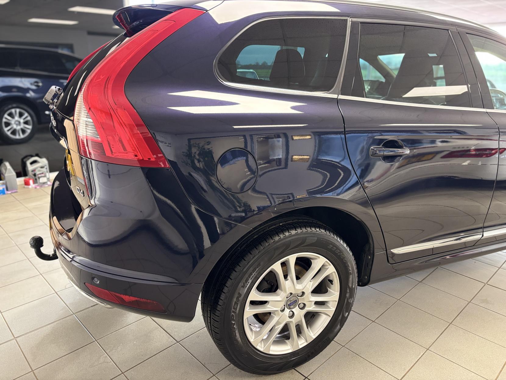 Volvo XC60 2.0 D4 SE Lux SUV 5dr Diesel Auto Euro 6 (s/s) (190 ps)