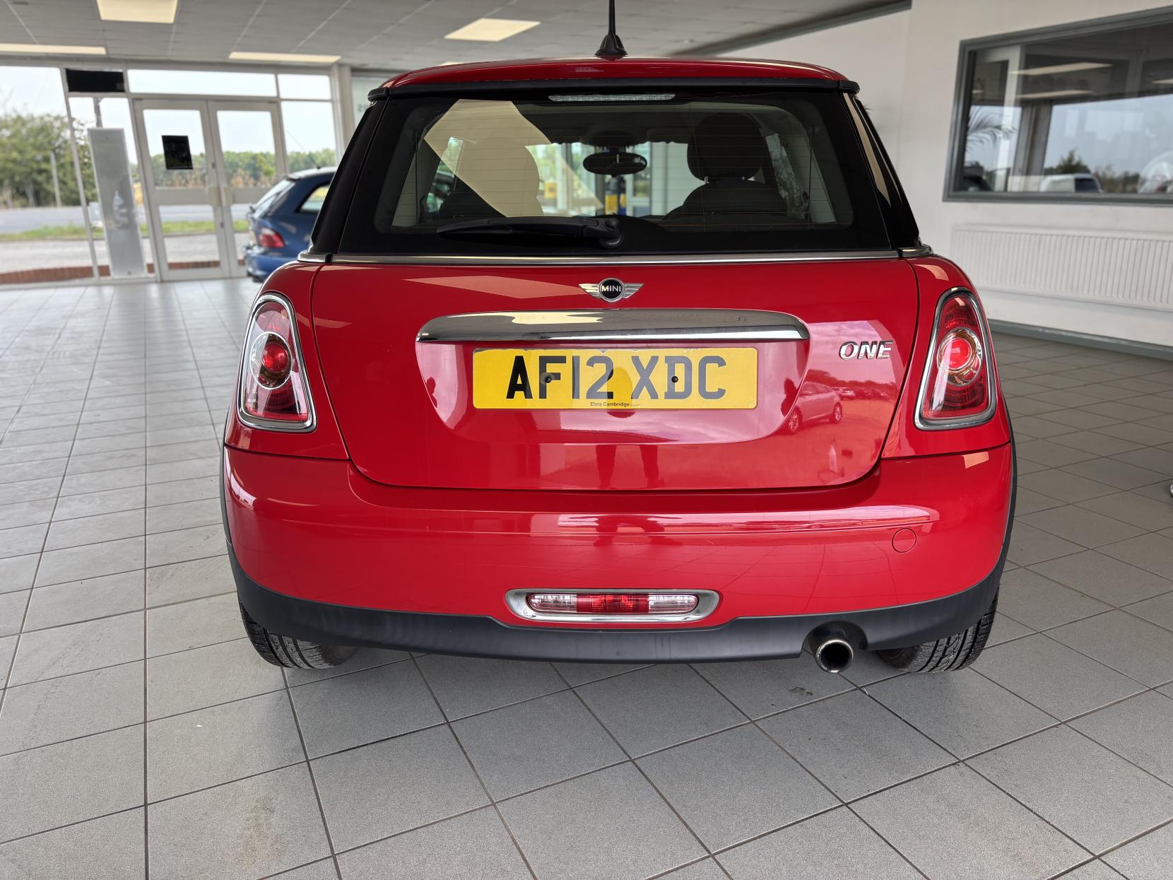 MINI Hatch 1.6 One Hatchback 3dr Petrol Manual Euro 5 (98 ps)