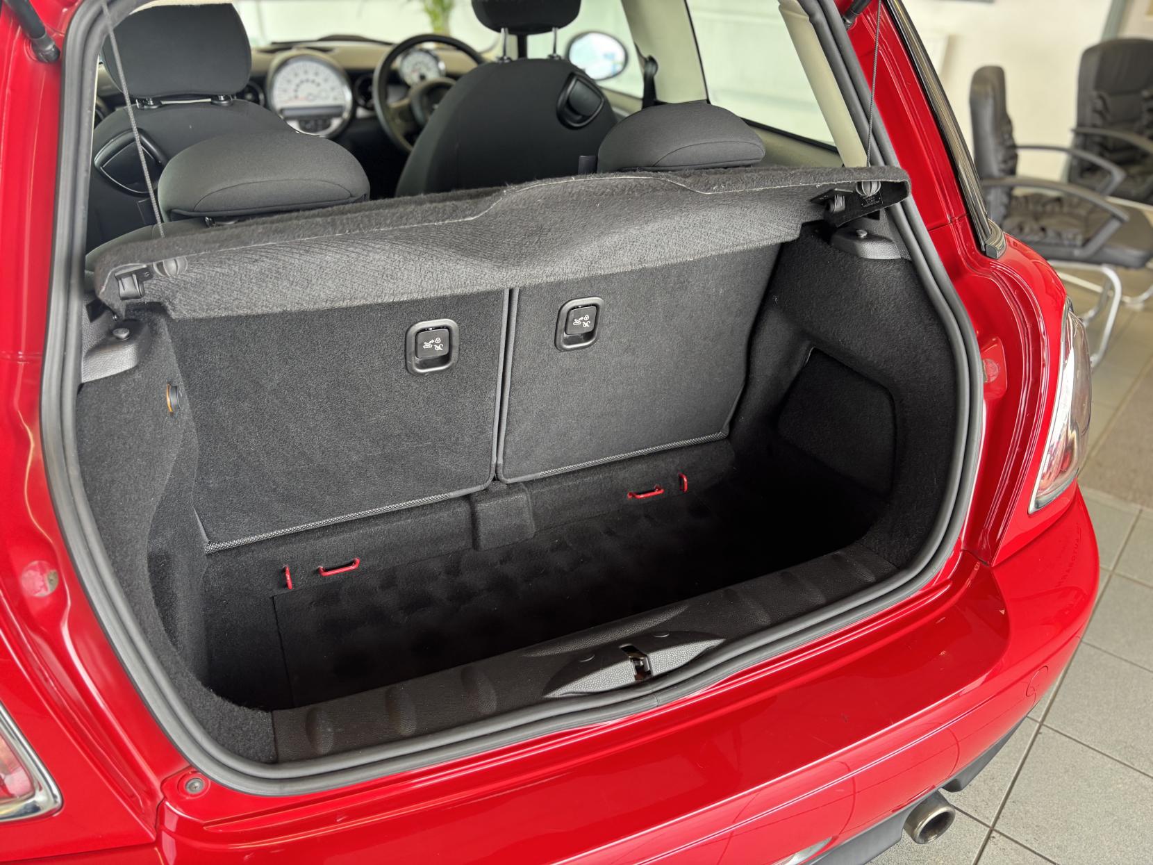 MINI Hatch 1.6 One Hatchback 3dr Petrol Manual Euro 5 (98 ps)