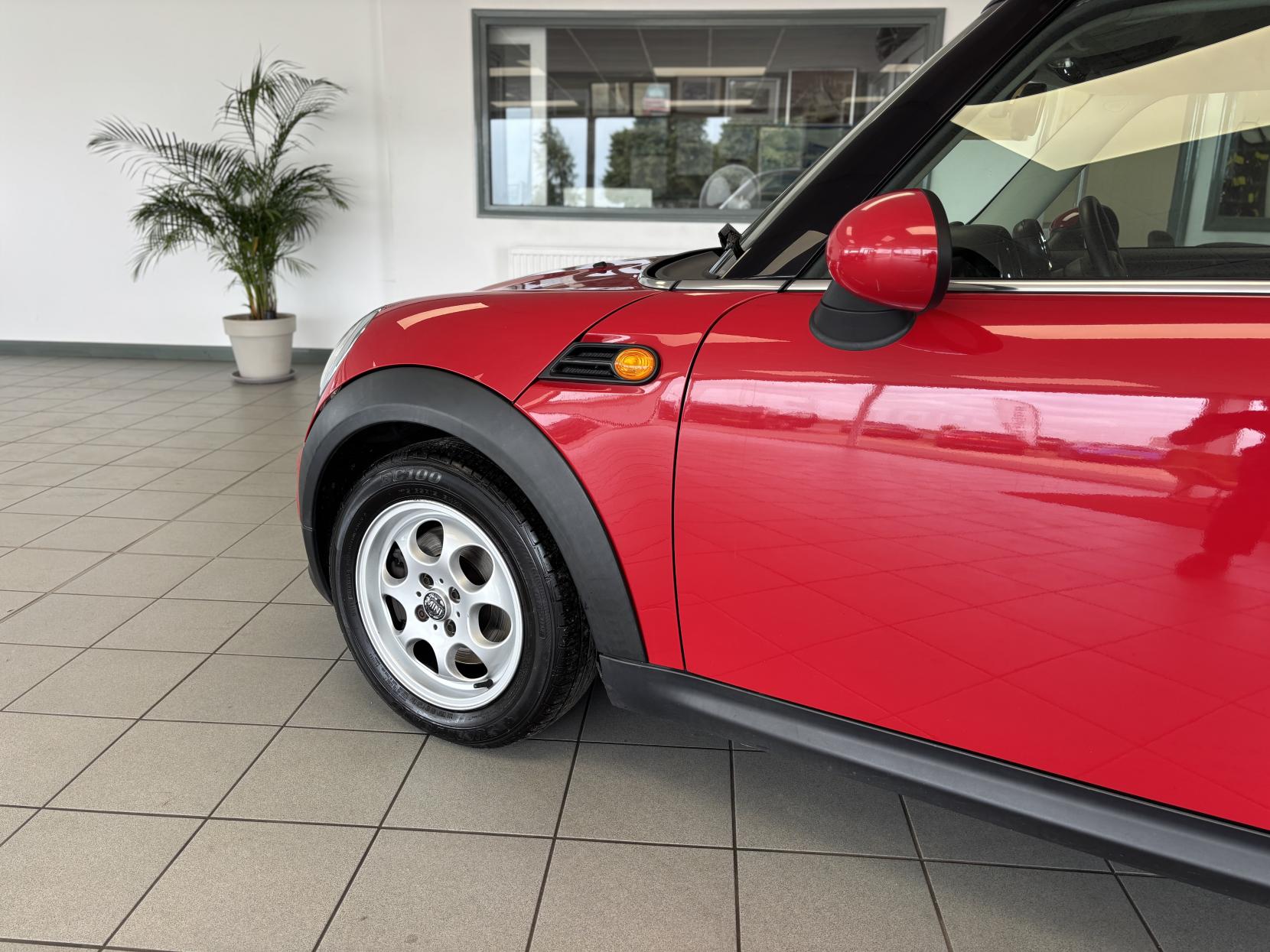 MINI Hatch 1.6 One Hatchback 3dr Petrol Manual Euro 5 (98 ps)