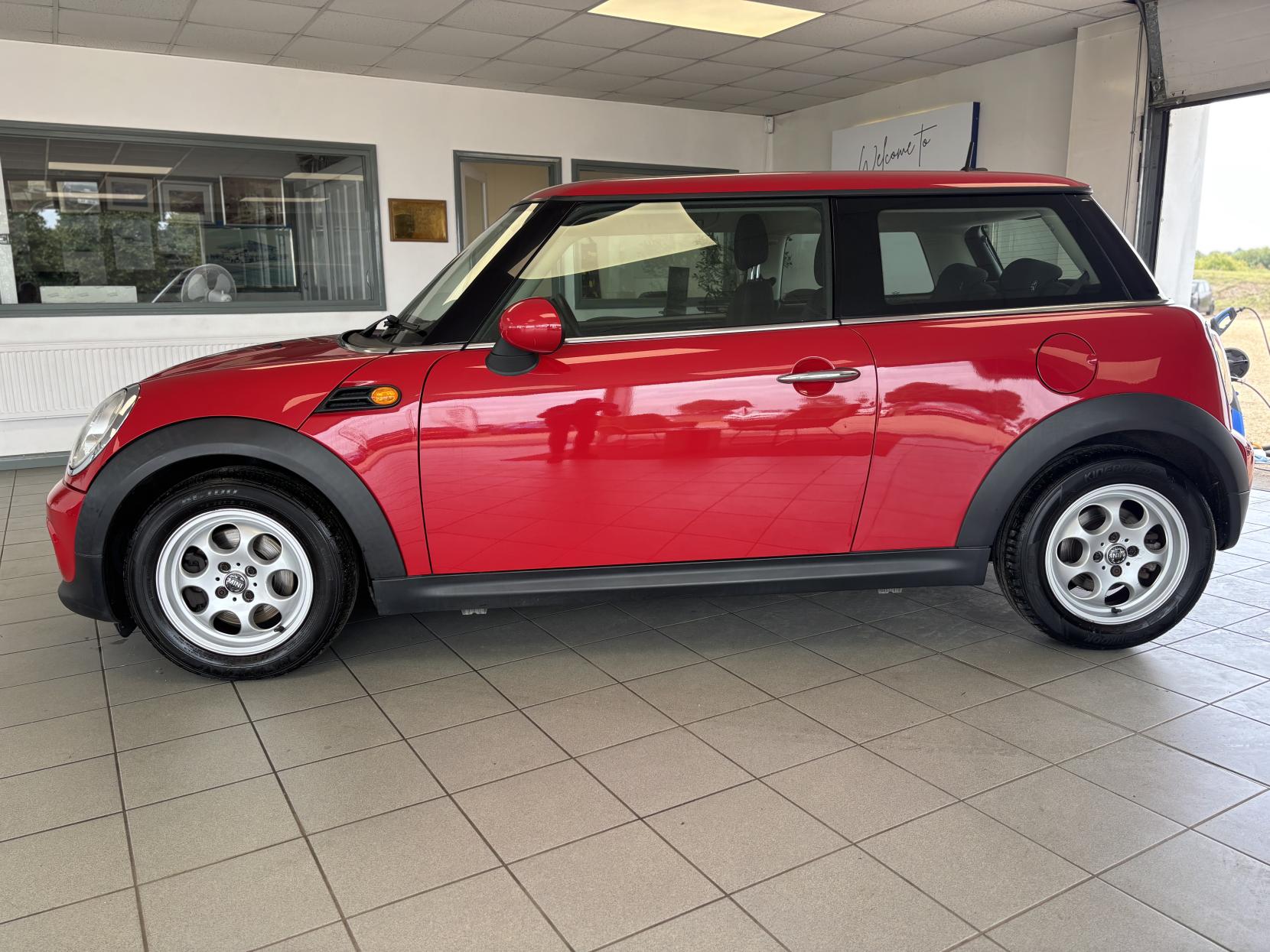 MINI Hatch 1.6 One Hatchback 3dr Petrol Manual Euro 5 (98 ps)