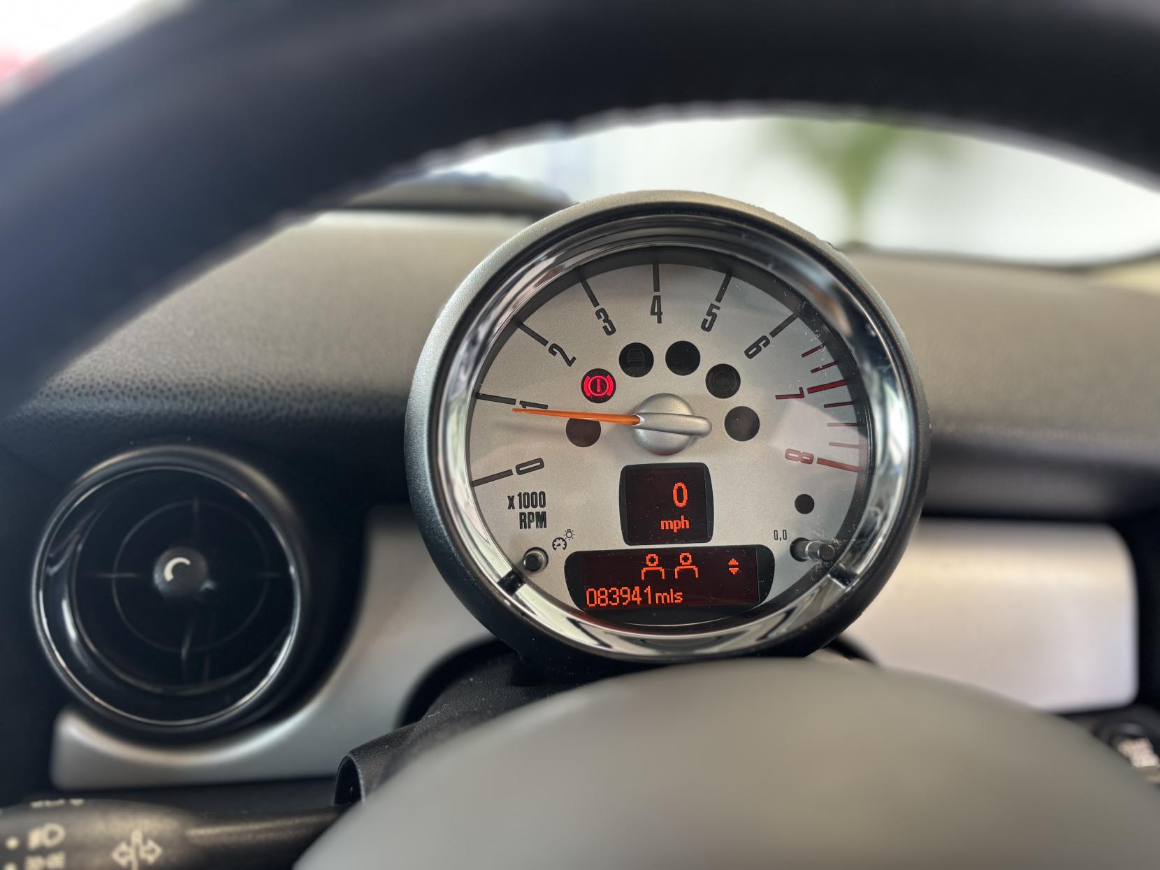 MINI Hatch 1.6 One Hatchback 3dr Petrol Manual Euro 5 (98 ps)