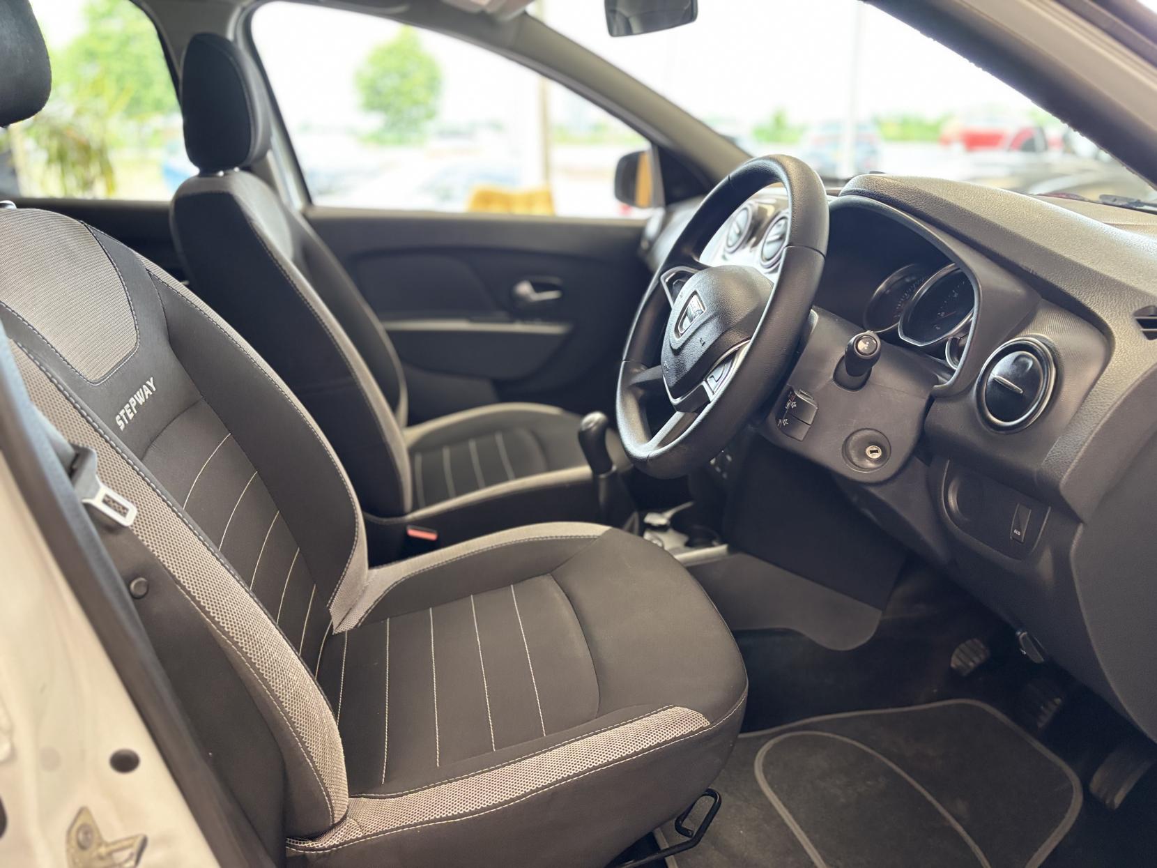 Dacia Sandero Stepway 0.9 TCe Essential Hatchback 5dr Petrol Manual Euro 6 (s/s) (90 ps)