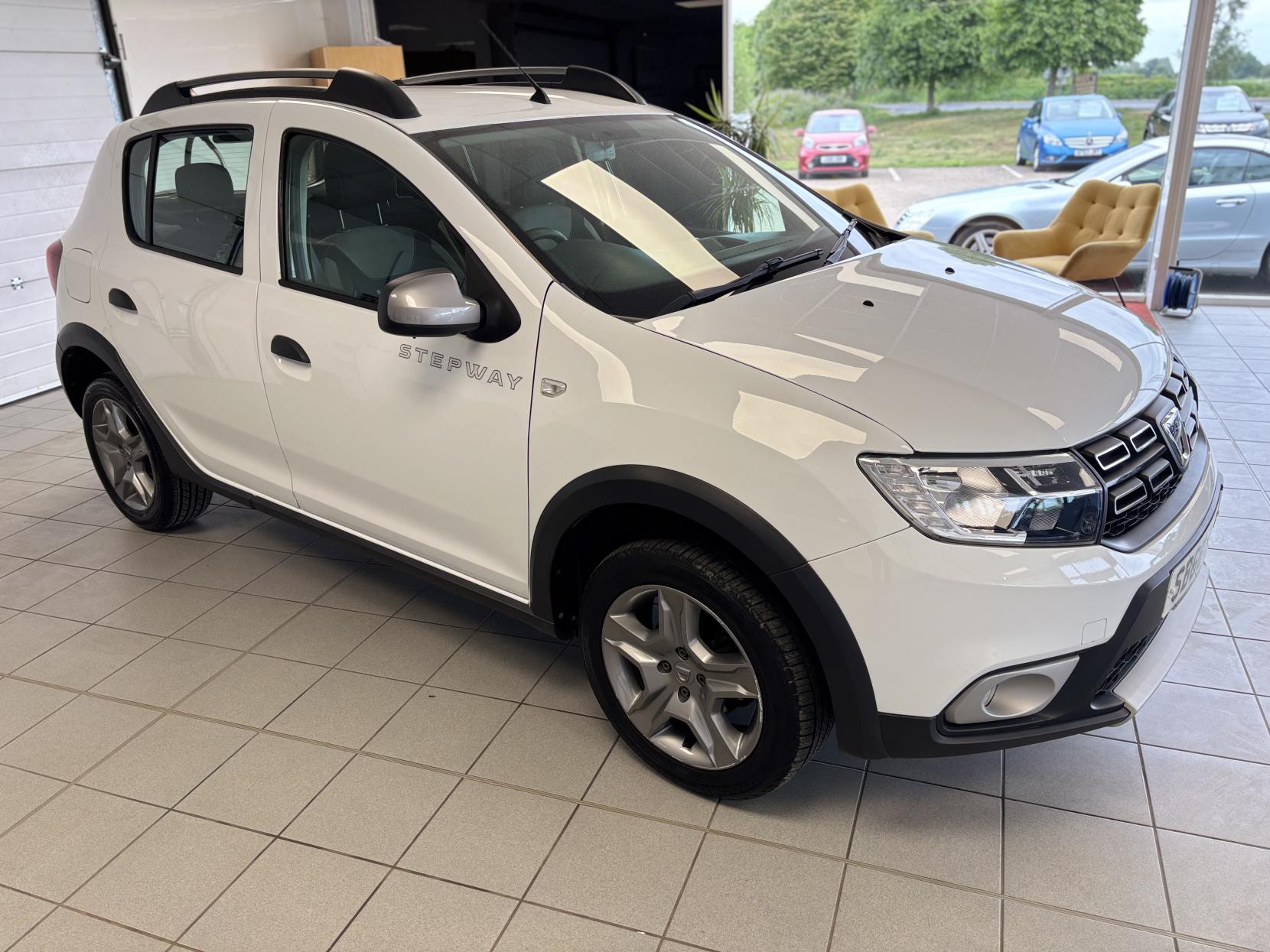 Dacia Sandero Stepway 0.9 TCe Essential Hatchback 5dr Petrol Manual Euro 6 (s/s) (90 ps)
