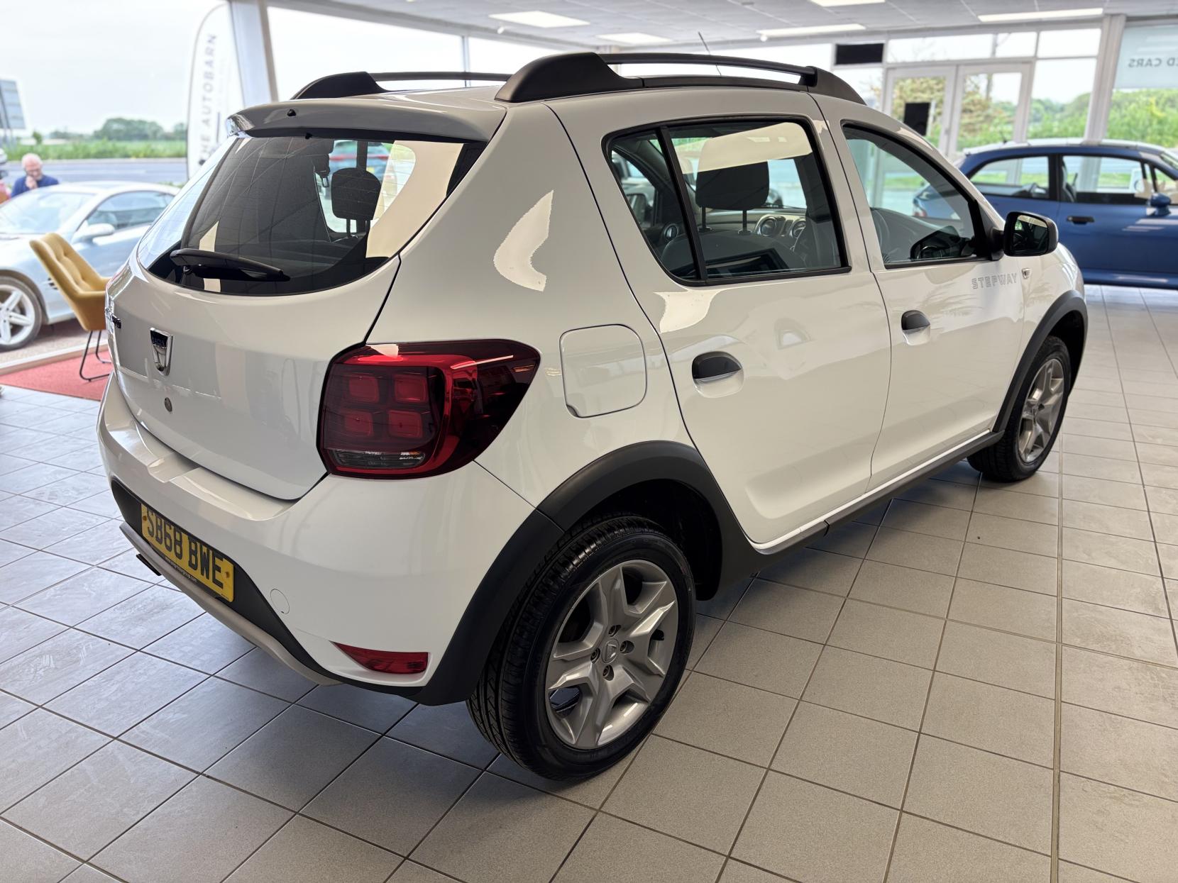 Dacia Sandero Stepway 0.9 TCe Essential Hatchback 5dr Petrol Manual Euro 6 (s/s) (90 ps)