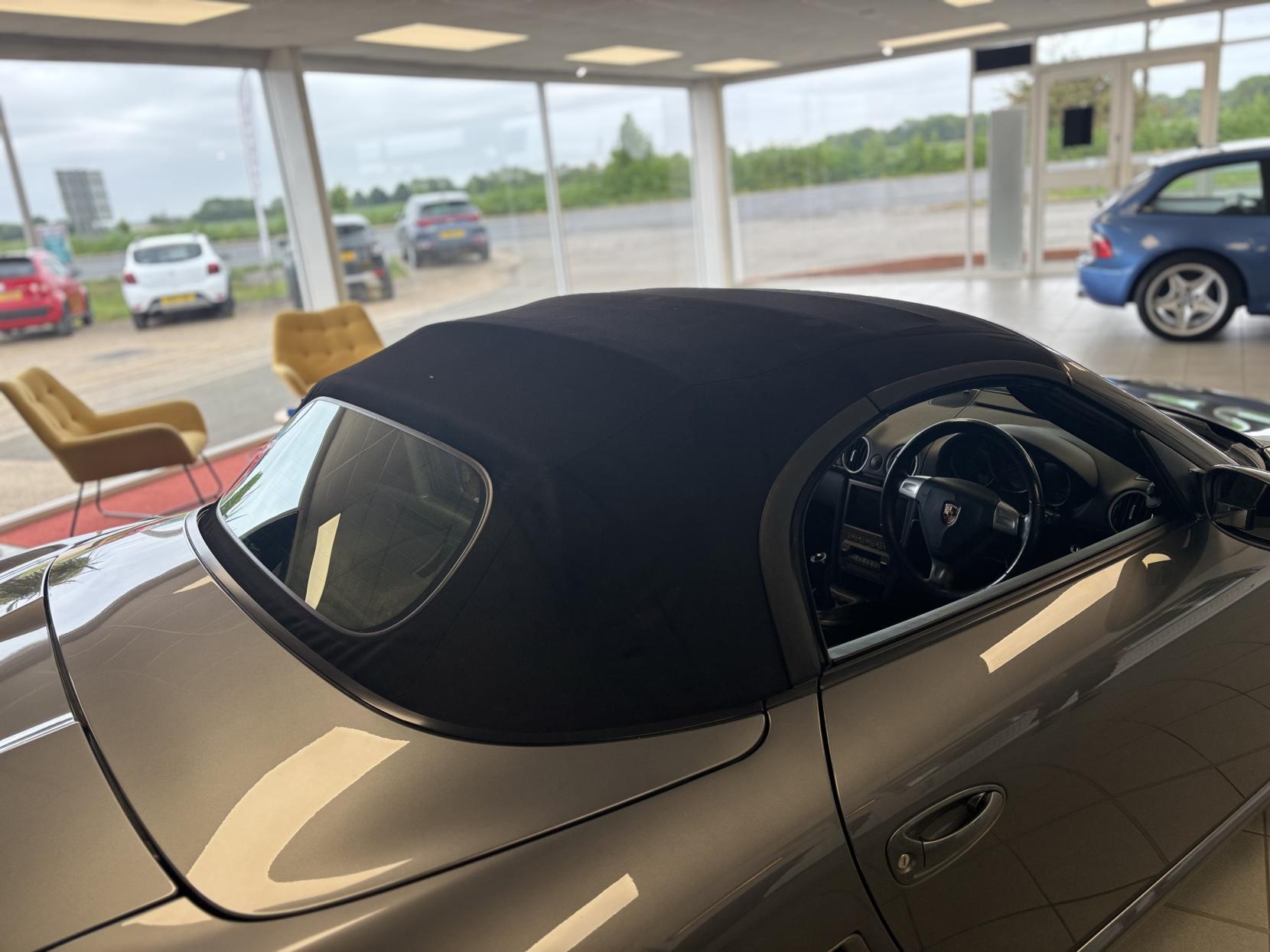 Porsche Boxster 2.7 987 Convertible 2dr Petrol Manual (222 g/km, 245 bhp)
