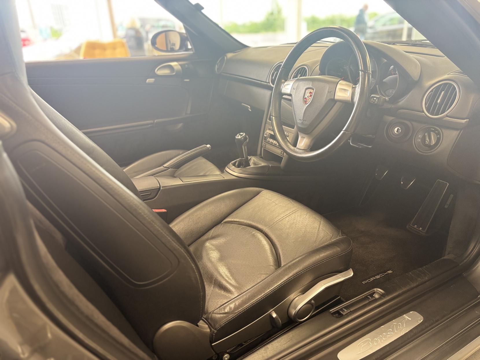 Porsche Boxster 2.7 987 Convertible 2dr Petrol Manual (222 g/km, 245 bhp)