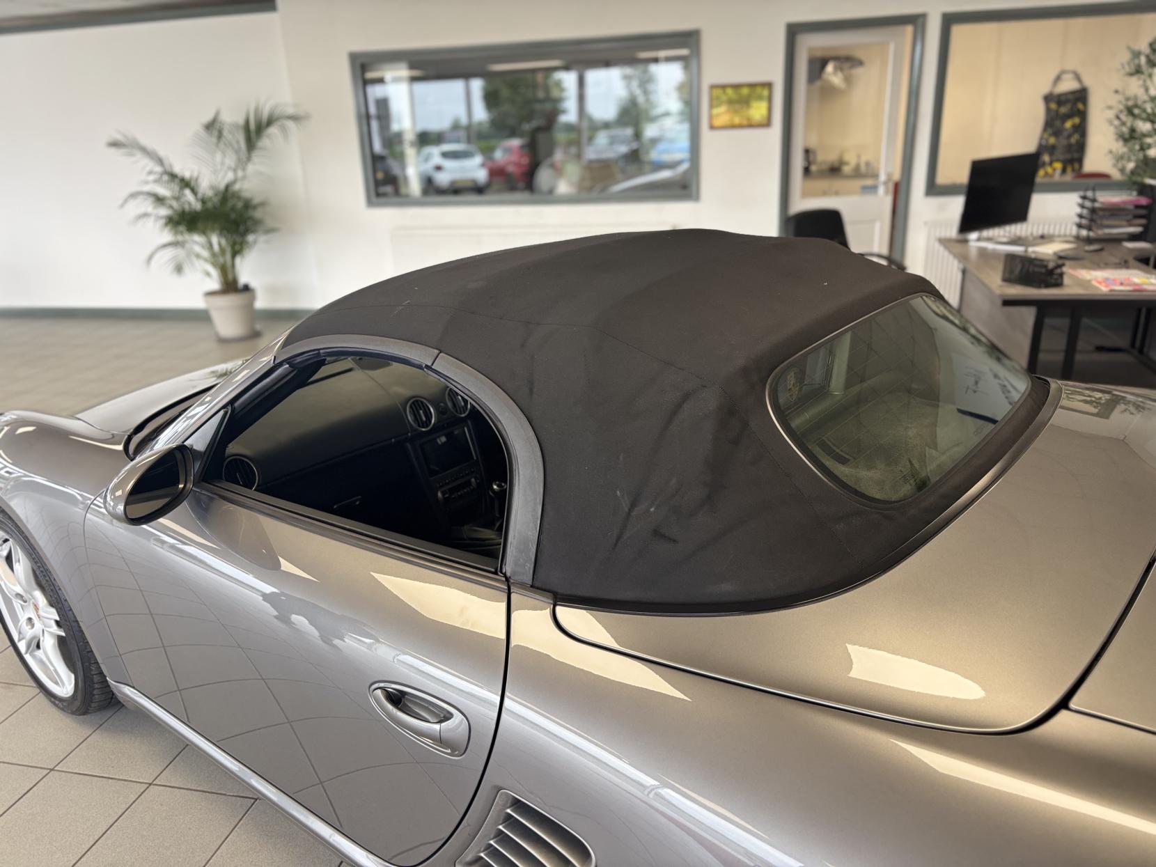 Porsche Boxster 2.7 987 Convertible 2dr Petrol Manual (222 g/km, 245 bhp)