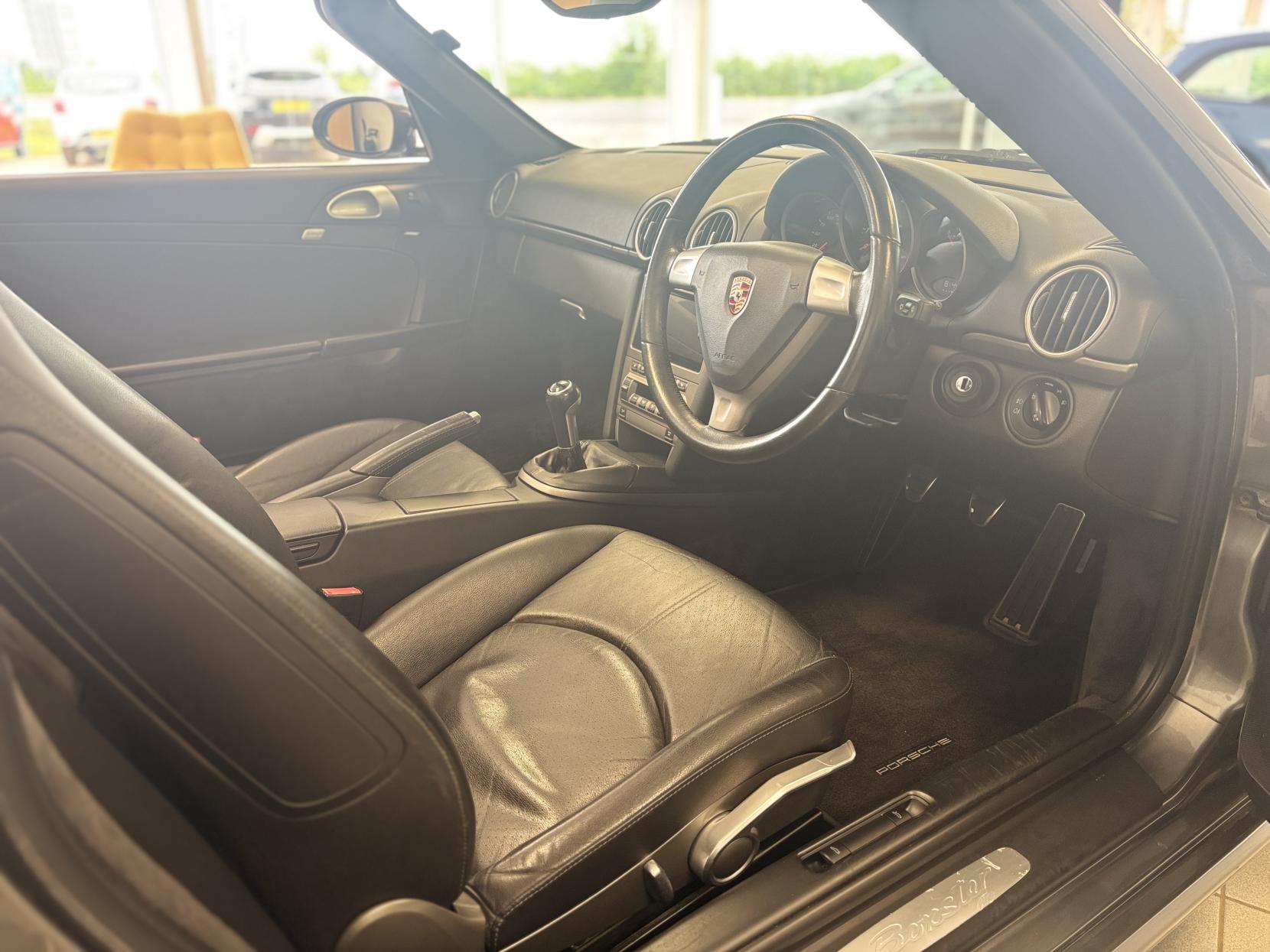 Porsche Boxster 2.7 987 Convertible 2dr Petrol Manual (222 g/km, 245 bhp)
