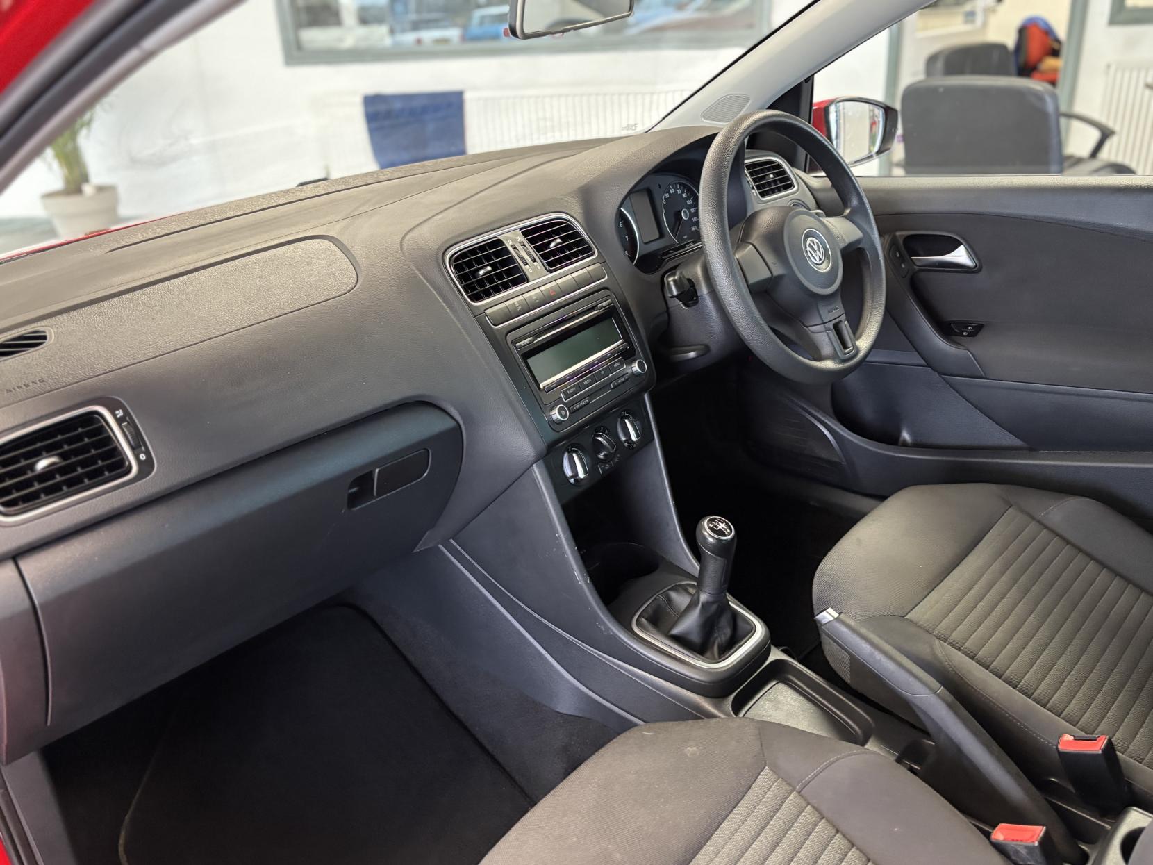 Volkswagen Polo 1.2 Moda Hatchback 3dr Petrol Manual Euro 5 (70 ps)