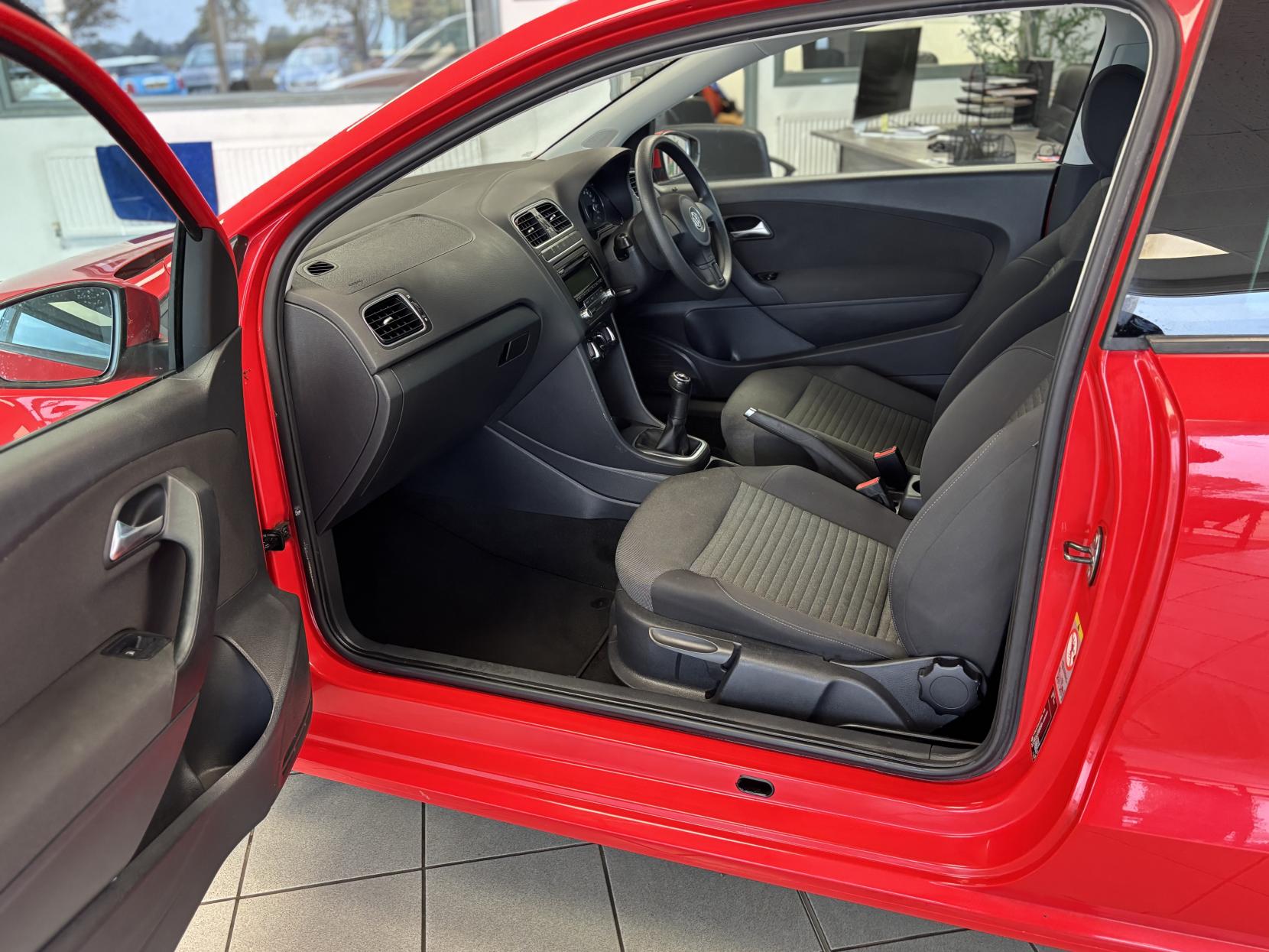 Volkswagen Polo 1.2 Moda Hatchback 3dr Petrol Manual Euro 5 (70 ps)