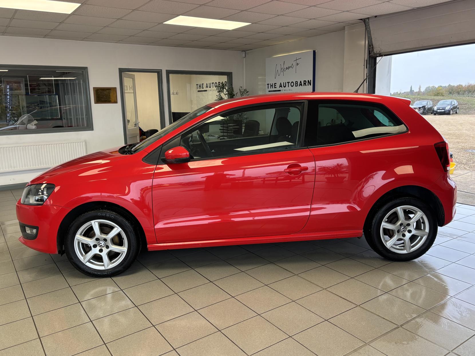Volkswagen Polo 1.2 Moda Hatchback 3dr Petrol Manual Euro 5 (70 ps)