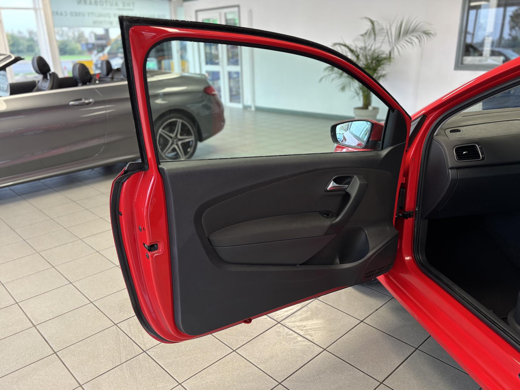 Volkswagen Polo 1.2 Moda Hatchback 3dr Petrol Manual Euro 5 (70 ps)