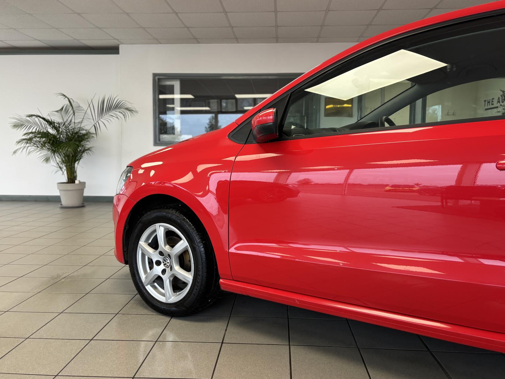 Volkswagen Polo 1.2 Moda Hatchback 3dr Petrol Manual Euro 5 (70 ps)