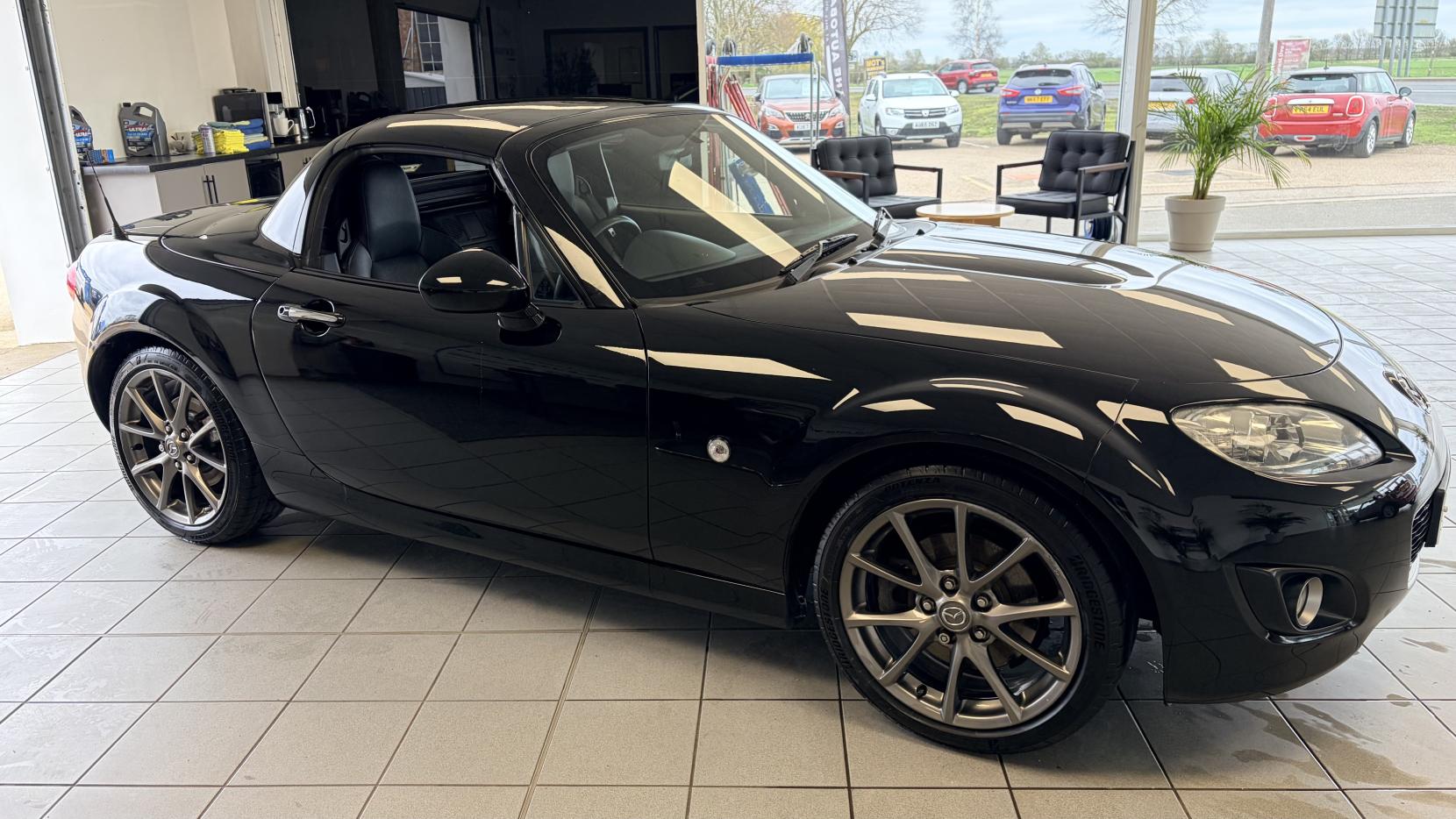 Mazda MX-5 2.0i Sport Tech Convertible 2dr Petrol Manual Euro 4 (160 ps)