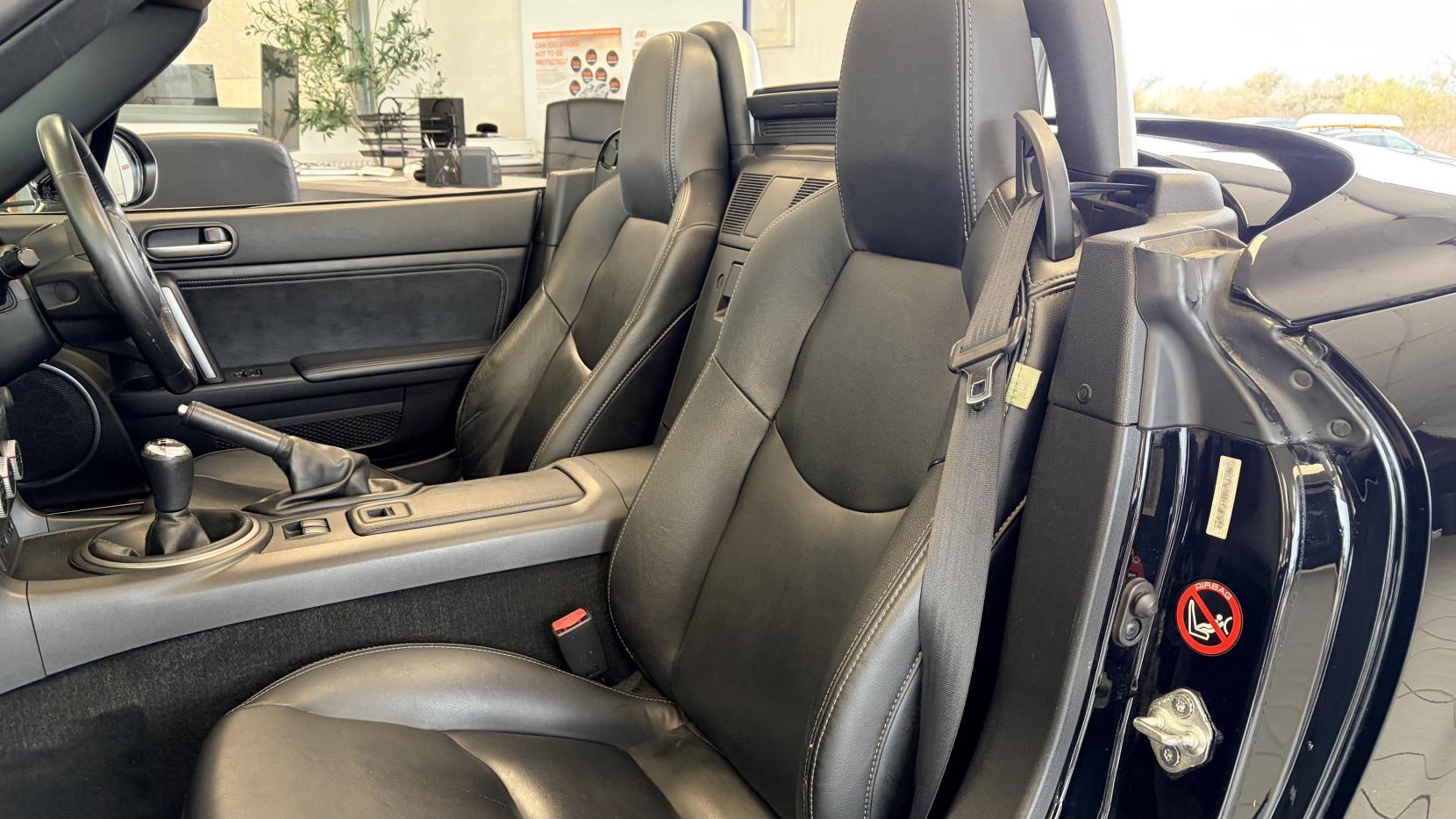 Mazda MX-5 2.0i Sport Tech Convertible 2dr Petrol Manual Euro 4 (160 ps)