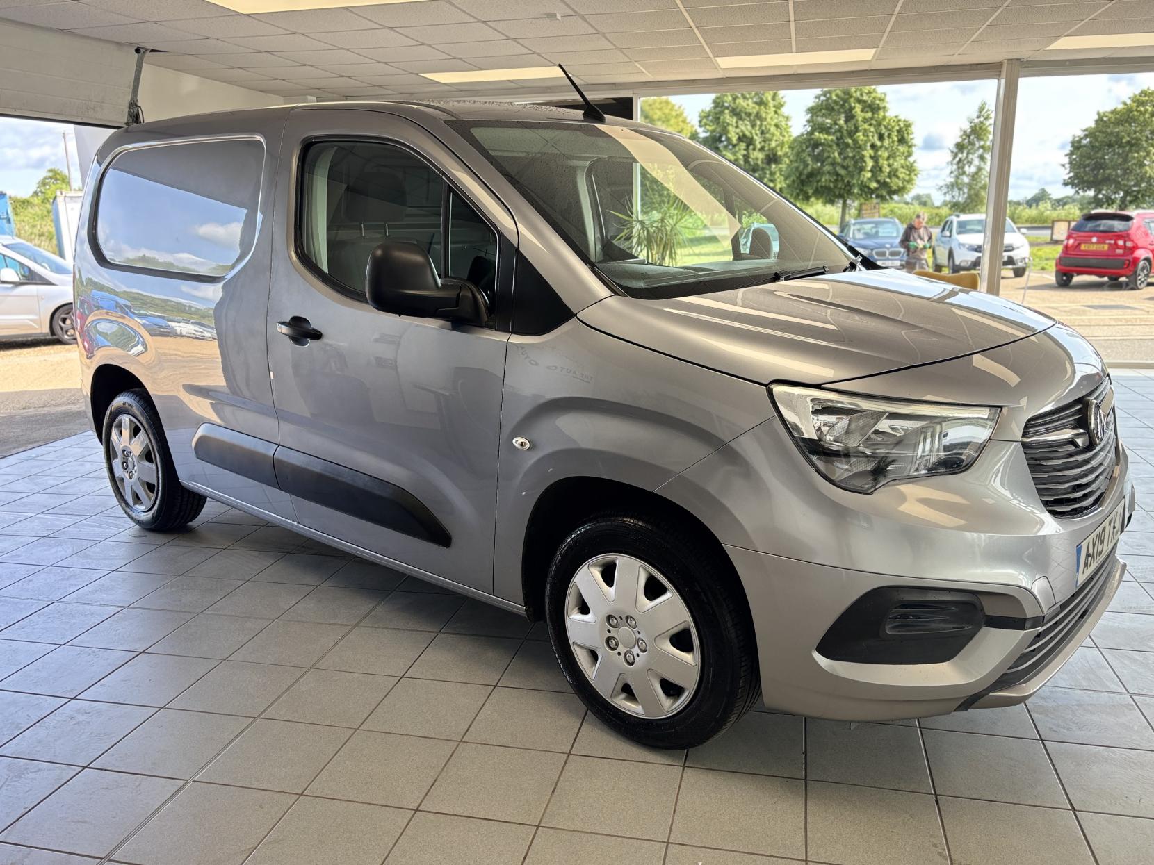 Vauxhall Combo 1.5 Turbo D 2000 Sportive Panel Van 4dr Diesel Manual L1 H1 Euro 6 (s/s) (130 ps)