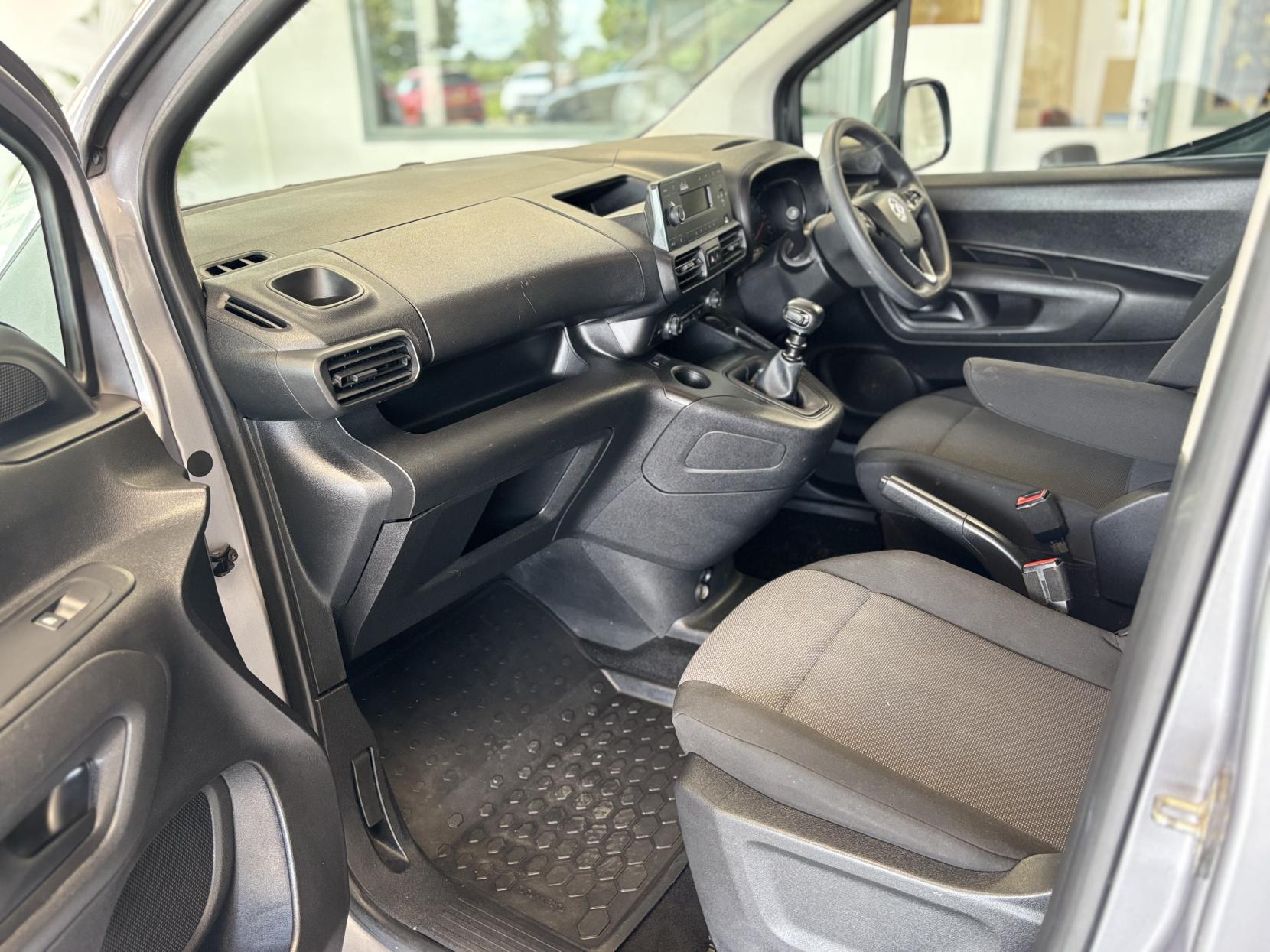 Vauxhall Combo 1.5 Turbo D 2000 Sportive Panel Van 4dr Diesel Manual L1 H1 Euro 6 (s/s) (130 ps)