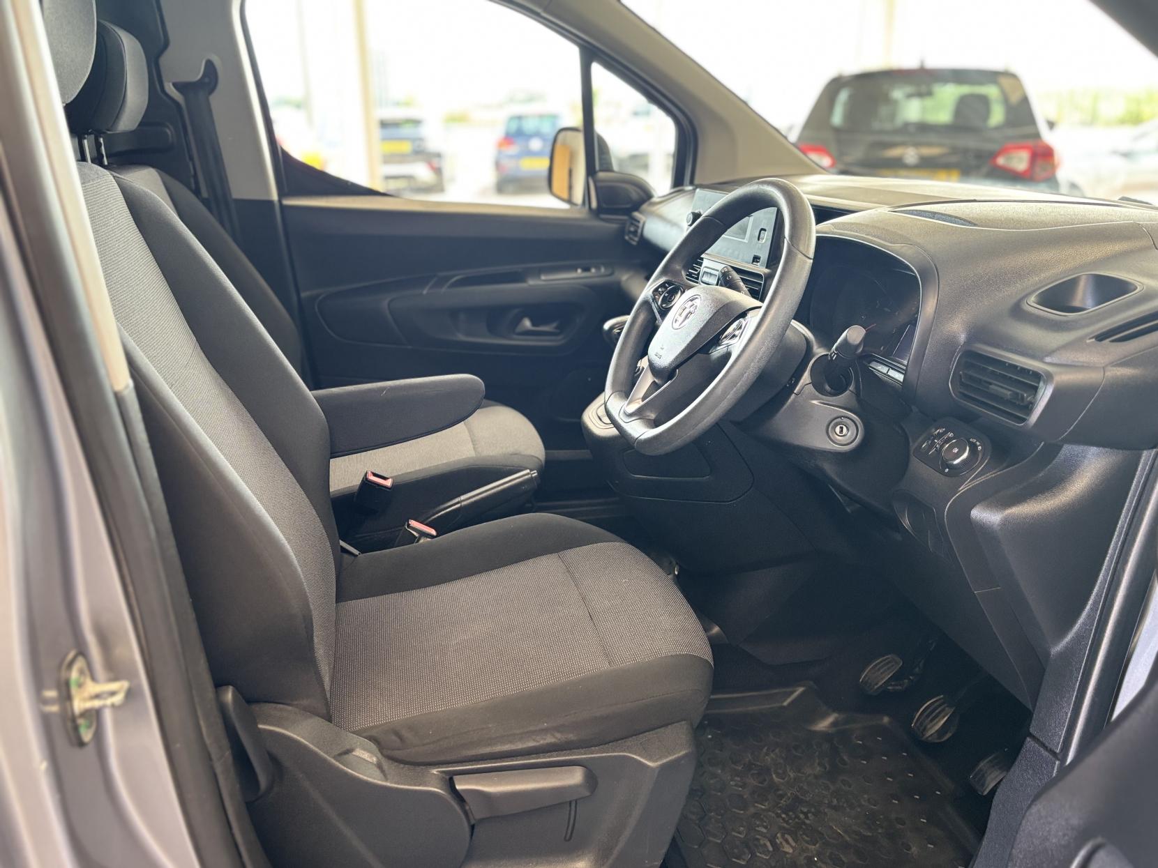 Vauxhall Combo 1.5 Turbo D 2000 Sportive Panel Van 4dr Diesel Manual L1 H1 Euro 6 (s/s) (130 ps)