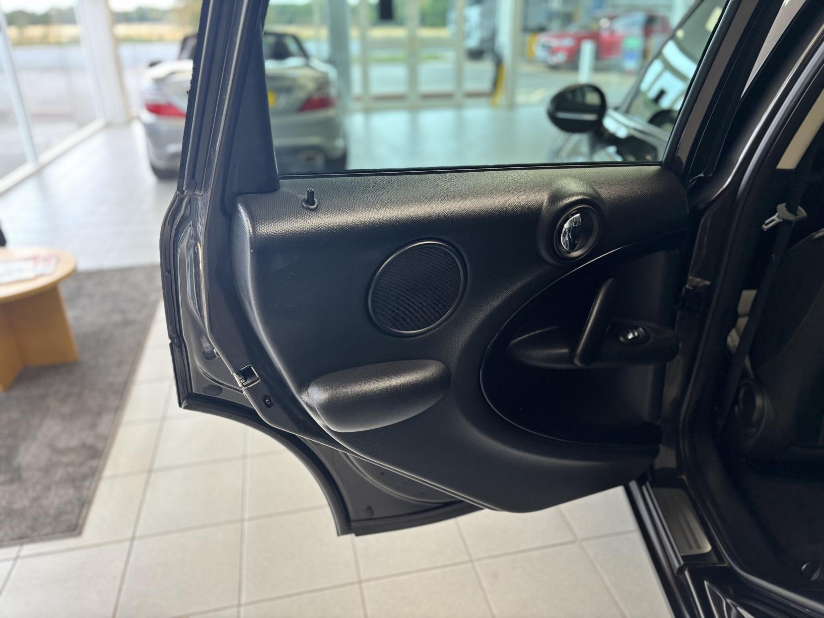 MINI Countryman 1.6 Cooper SUV 5dr Petrol Manual Euro 6 (s/s) (122 ps)