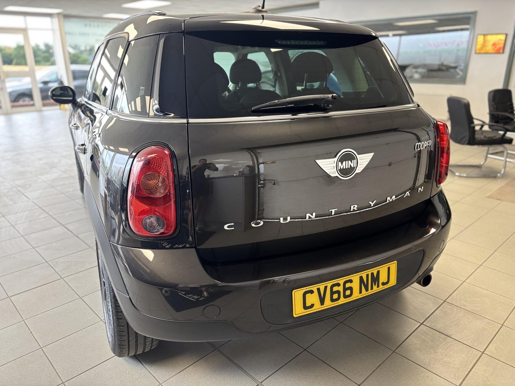 MINI Countryman 1.6 Cooper SUV 5dr Petrol Manual Euro 6 (s/s) (122 ps)
