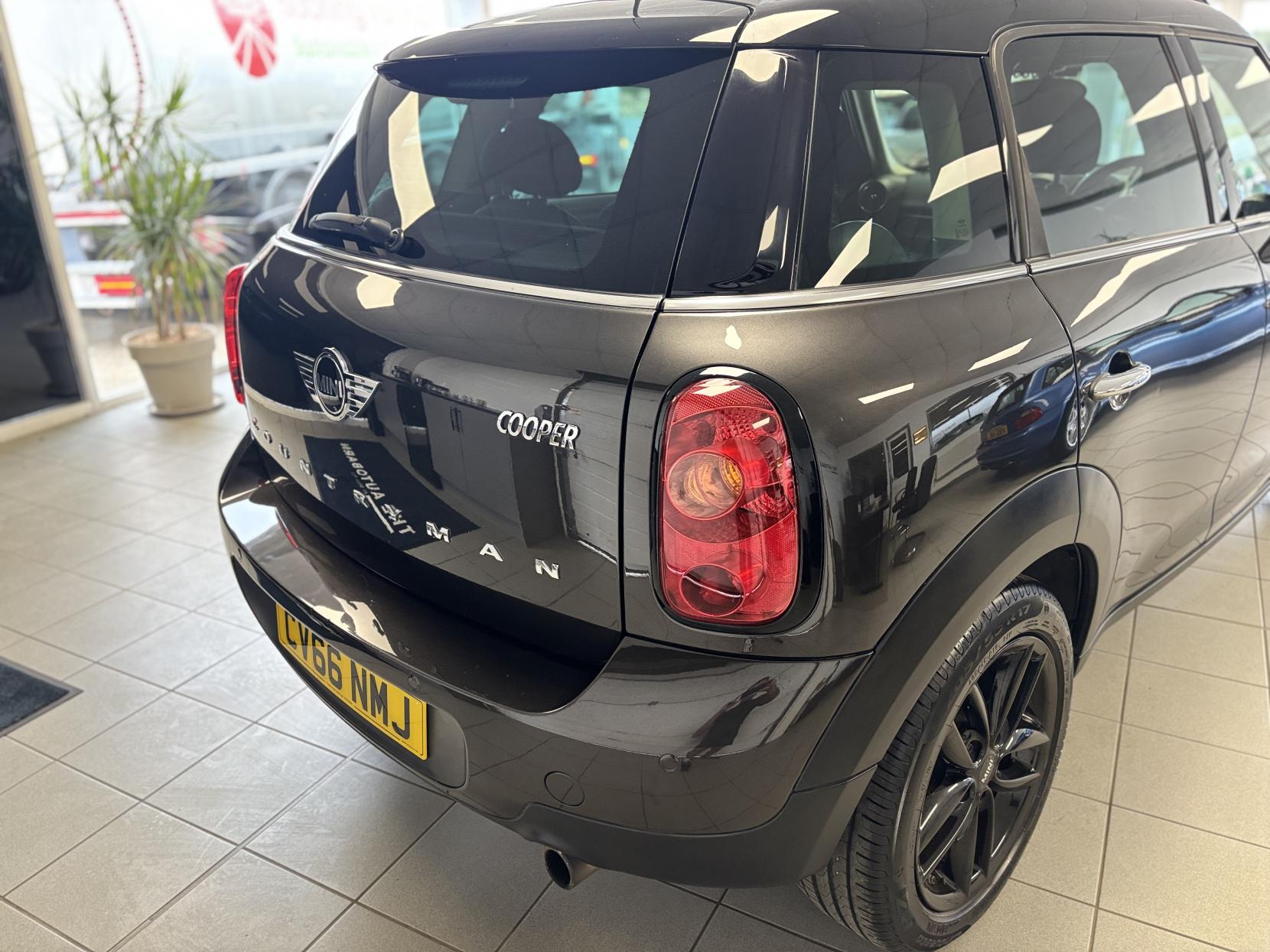 MINI Countryman 1.6 Cooper SUV 5dr Petrol Manual Euro 6 (s/s) (122 ps)