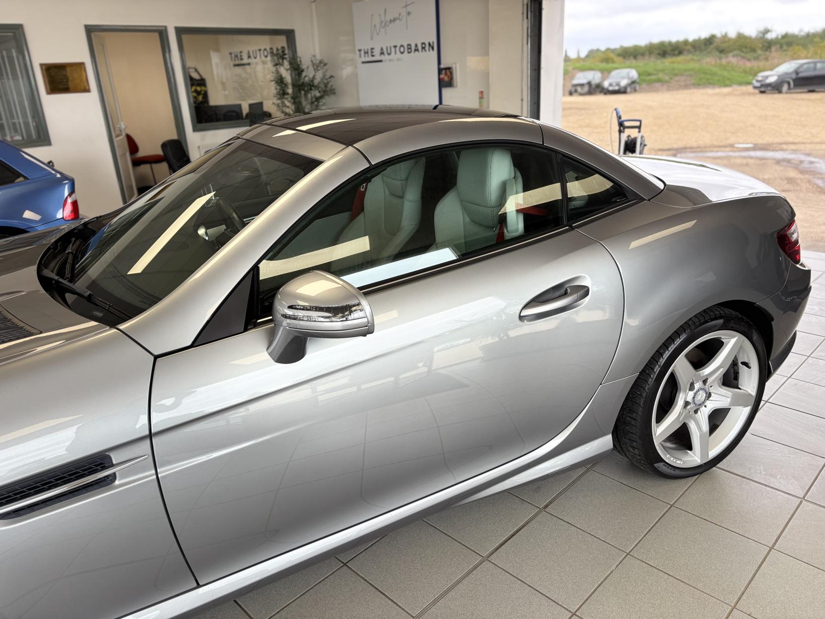 Mercedes-Benz SLK 1.8 SLK200 AMG Sport Convertible 2dr Petrol G-Tronic+ Euro 5 (s/s) (184 ps)