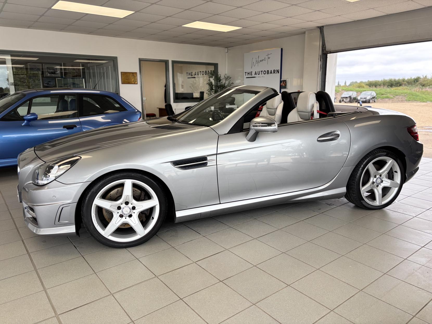 Mercedes-Benz SLK 1.8 SLK200 AMG Sport Convertible 2dr Petrol G-Tronic+ Euro 5 (s/s) (184 ps)