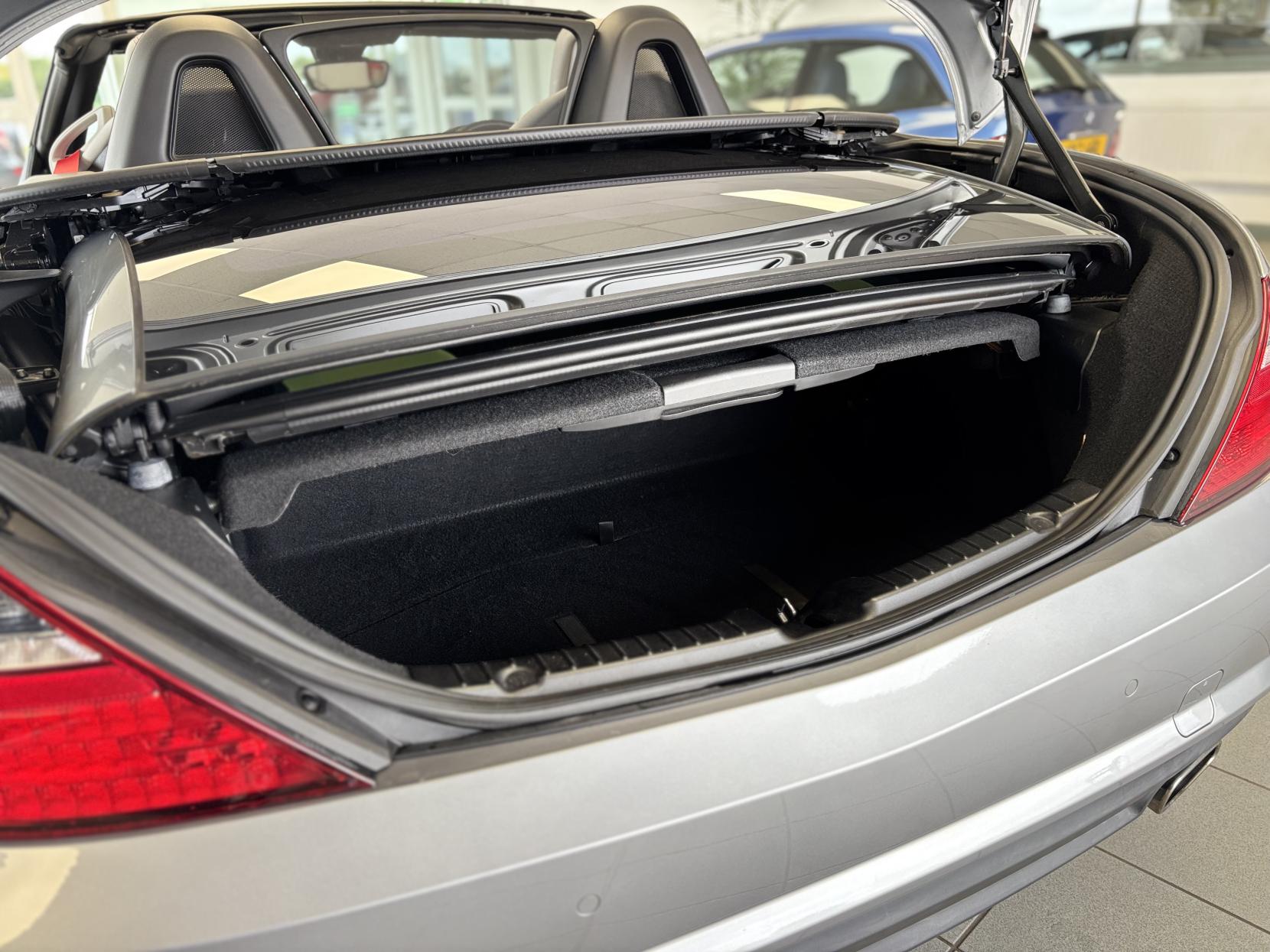 Mercedes-Benz SLK 1.8 SLK200 AMG Sport Convertible 2dr Petrol G-Tronic+ Euro 5 (s/s) (184 ps)