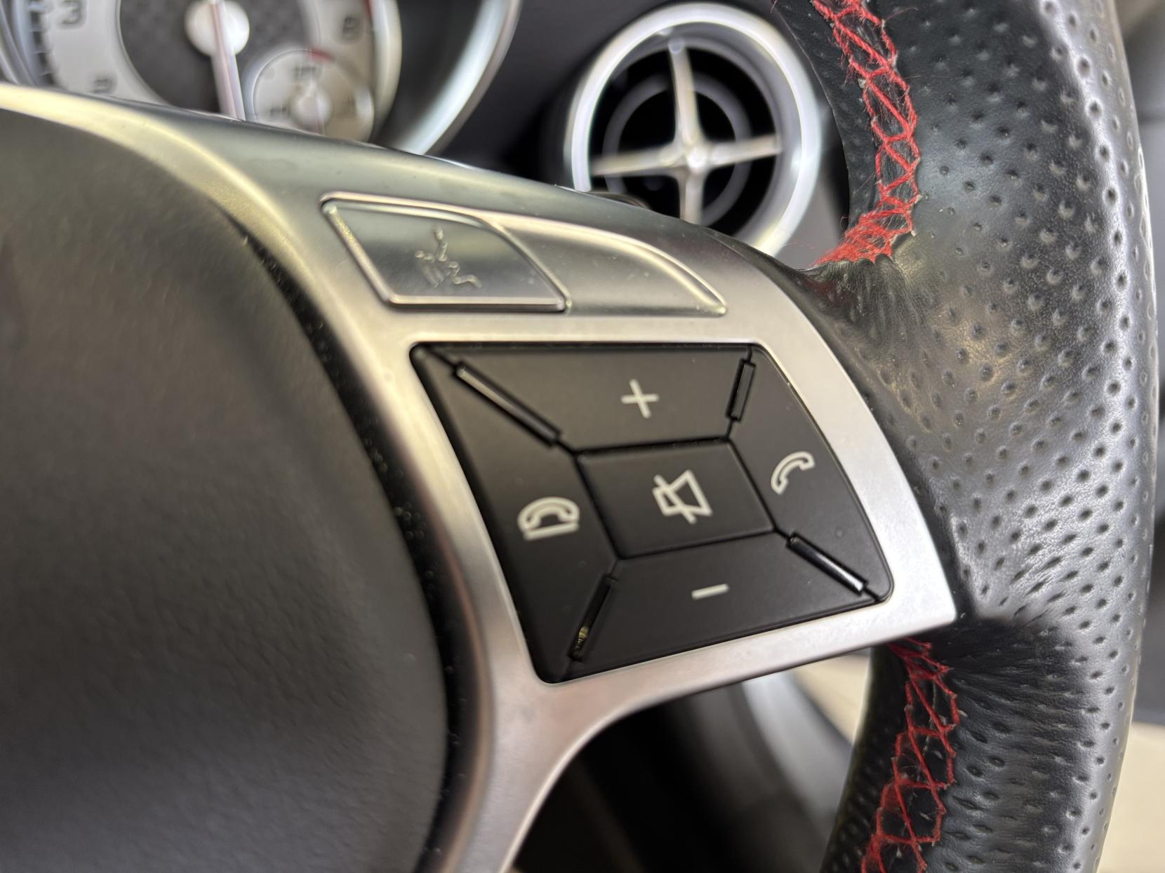 Mercedes-Benz SLK 1.8 SLK200 AMG Sport Convertible 2dr Petrol G-Tronic+ Euro 5 (s/s) (184 ps)