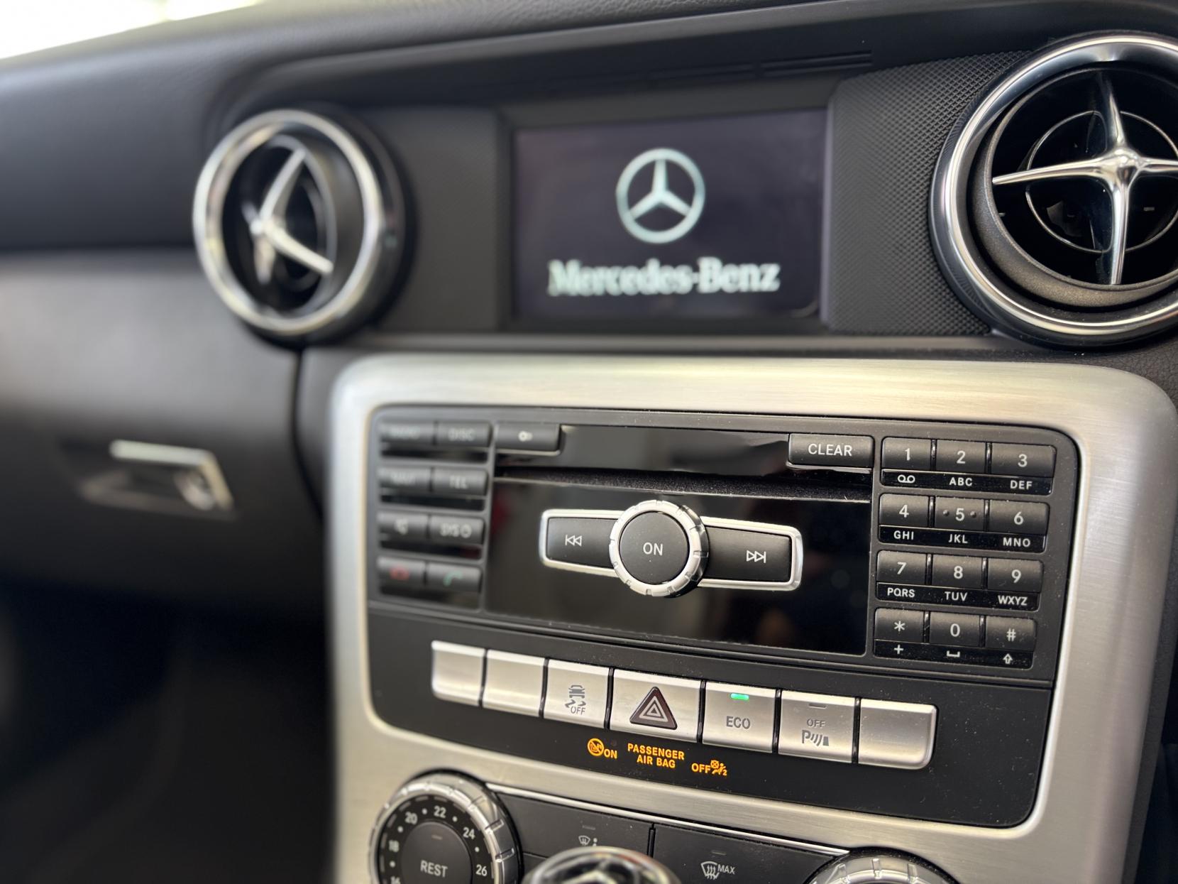 Mercedes-Benz SLK 1.8 SLK200 AMG Sport Convertible 2dr Petrol G-Tronic+ Euro 5 (s/s) (184 ps)