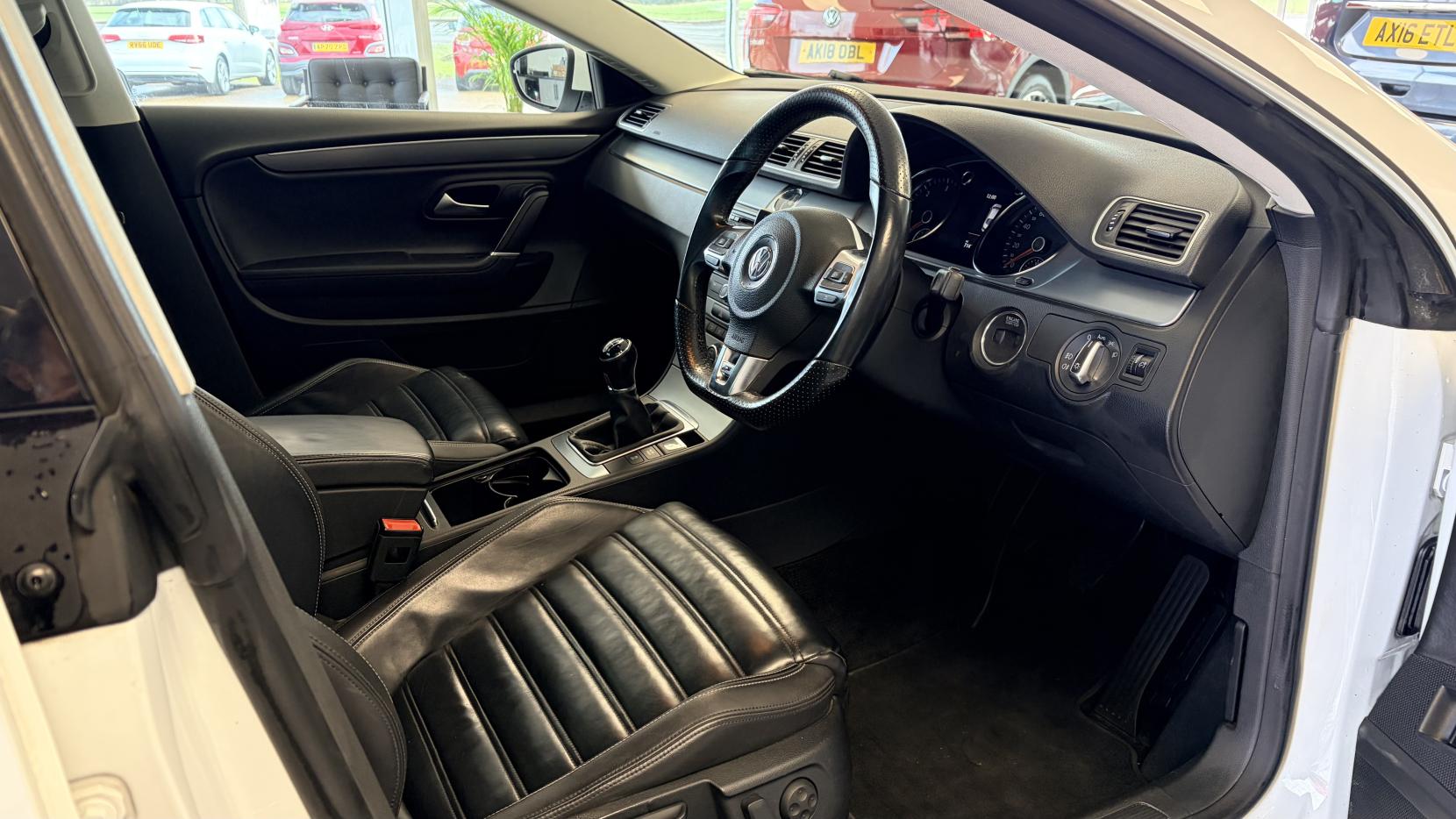 Volkswagen CC 2.0 TDI BlueMotion Tech R-Line Saloon 4dr Diesel Manual Euro 5 (s/s) (177 ps)