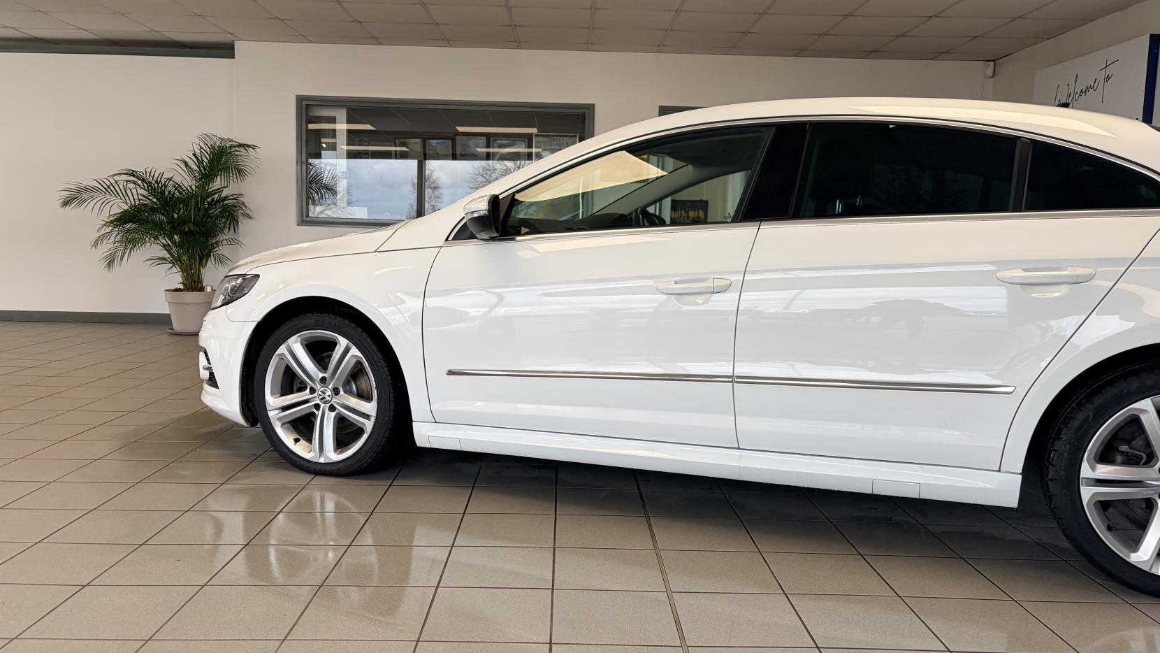 Volkswagen CC 2.0 TDI BlueMotion Tech R-Line Saloon 4dr Diesel Manual Euro 5 (s/s) (177 ps)