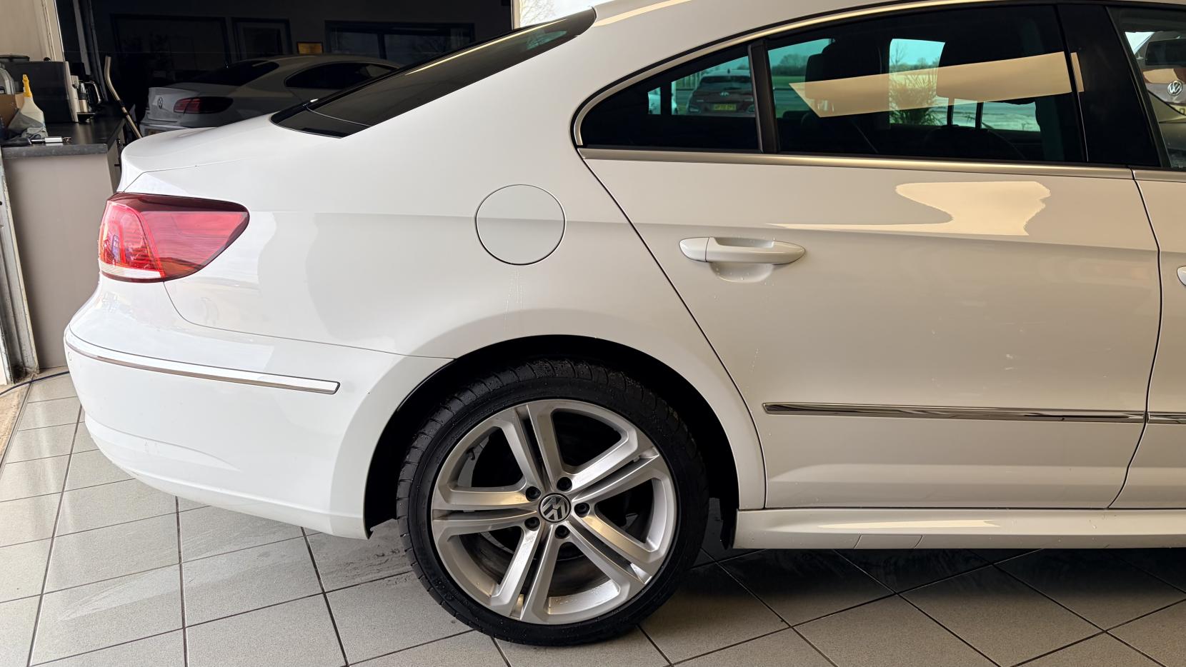 Volkswagen CC 2.0 TDI BlueMotion Tech R-Line Saloon 4dr Diesel Manual Euro 5 (s/s) (177 ps)