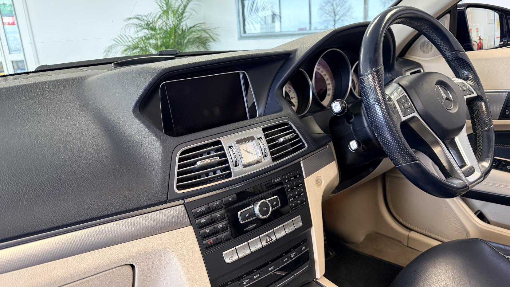 Mercedes-Benz E Class 2.1 E220 BlueTEC AMG Line Cabriolet 2dr Diesel G-Tronic+ Euro 6 (s/s) (177 ps)