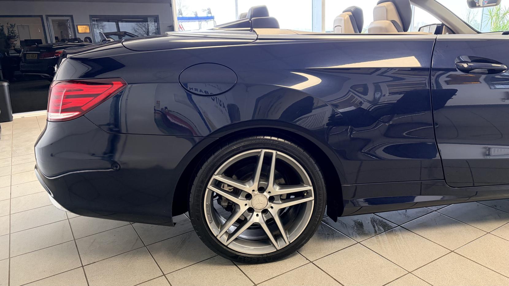 Mercedes-Benz E Class 2.1 E220 BlueTEC AMG Line Cabriolet 2dr Diesel G-Tronic+ Euro 6 (s/s) (177 ps)