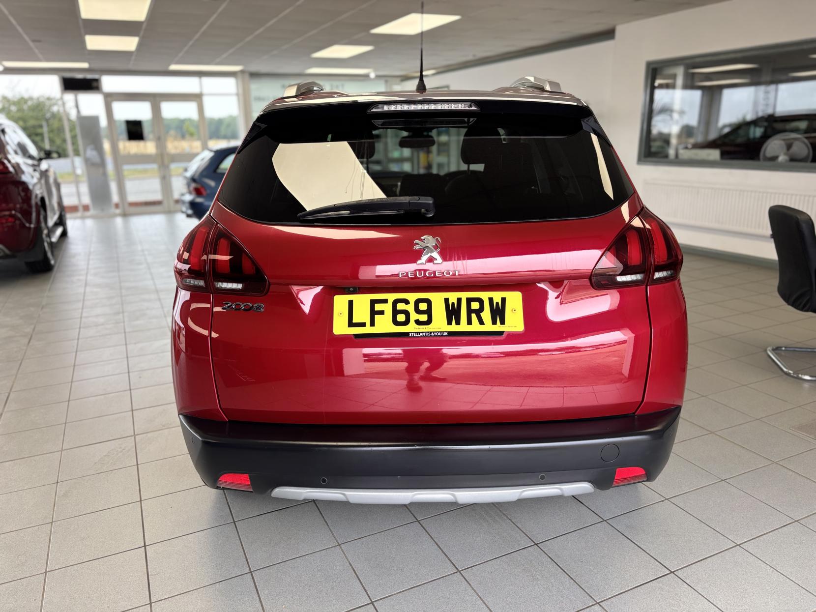 Peugeot 2008 1.5 BlueHDi Allure Premium SUV 5dr Diesel Manual Euro 6 (s/s) (100 ps)