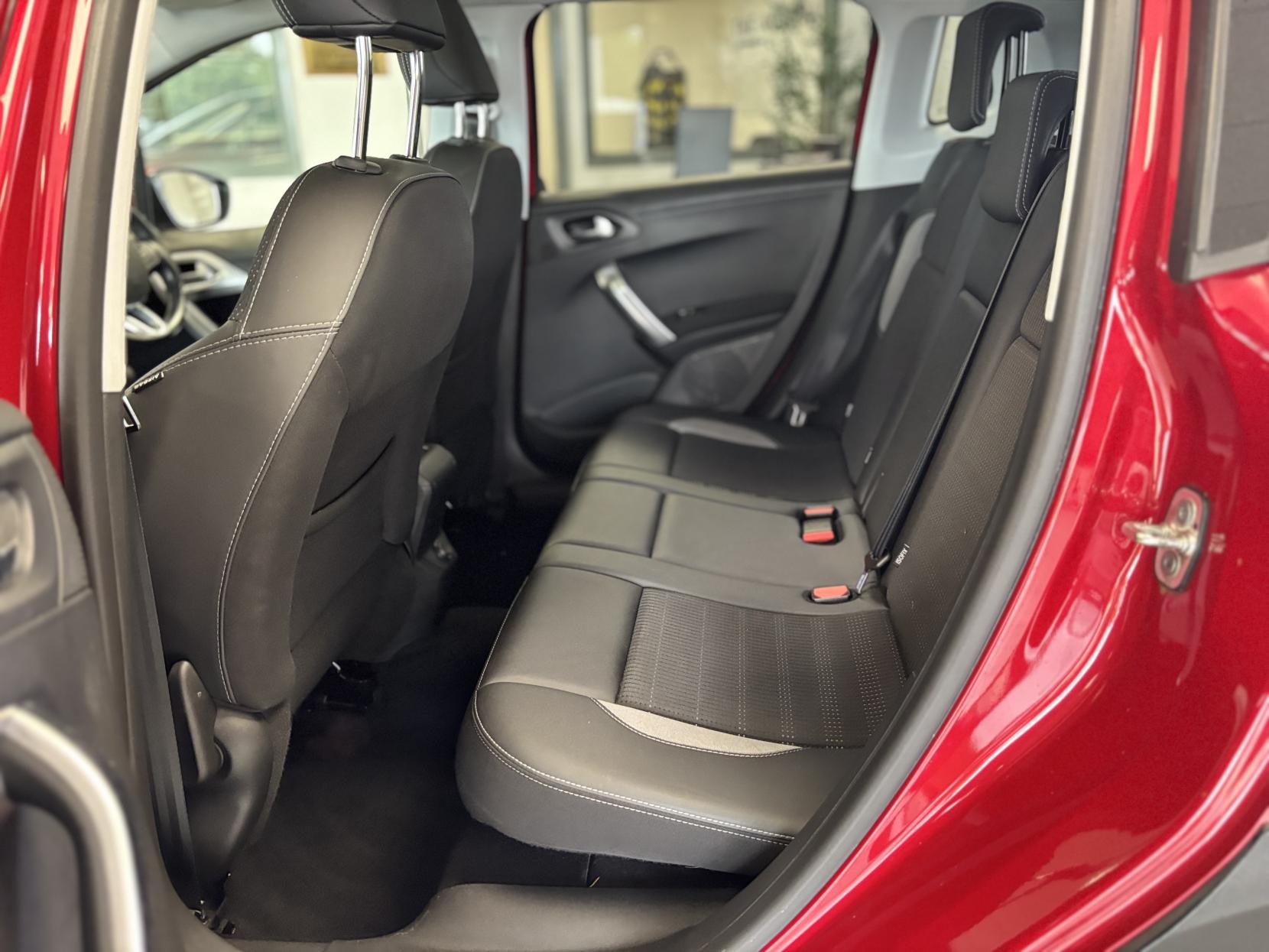 Peugeot 2008 1.5 BlueHDi Allure Premium SUV 5dr Diesel Manual Euro 6 (s/s) (100 ps)