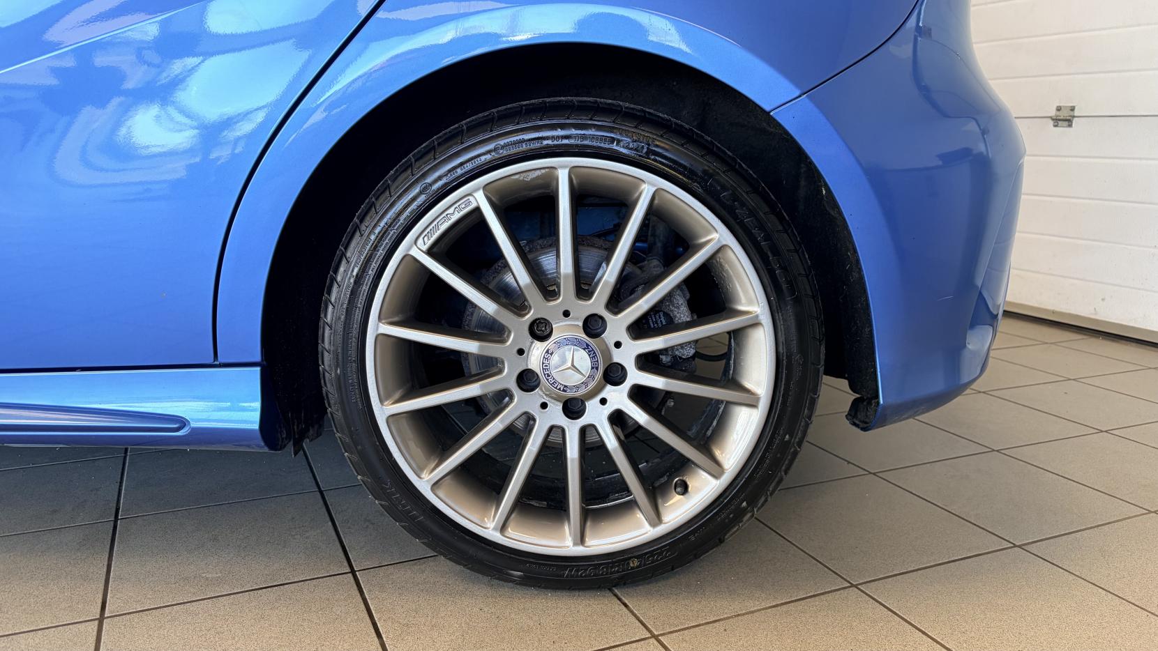 Mercedes-Benz A Class 1.8 A200 CDI AMG Sport Hatchback 5dr Diesel 7G-DCT Euro 5 (s/s) (136 ps)