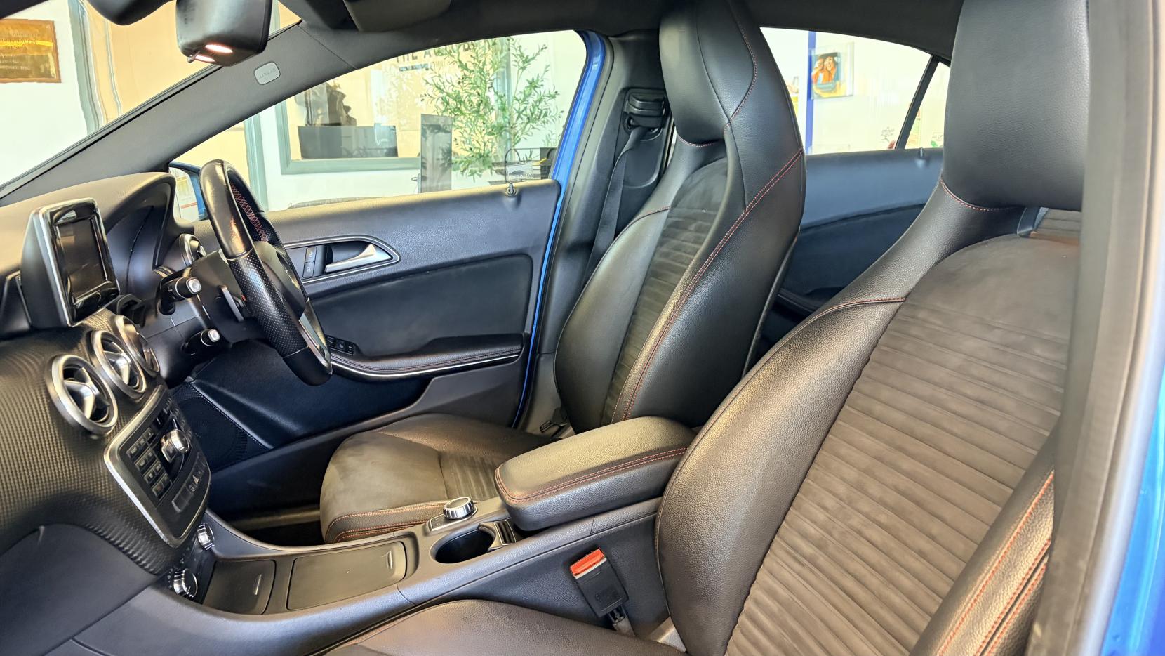 Mercedes-Benz A Class 1.8 A200 CDI AMG Sport Hatchback 5dr Diesel 7G-DCT Euro 5 (s/s) (136 ps)