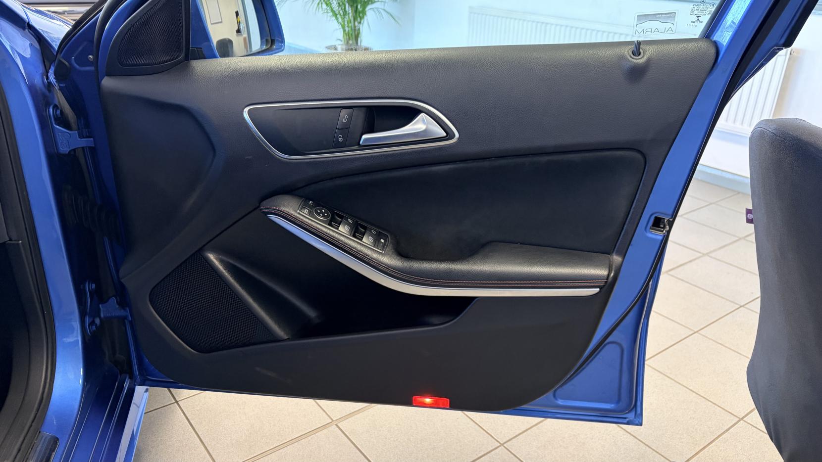 Mercedes-Benz A Class 1.8 A200 CDI AMG Sport Hatchback 5dr Diesel 7G-DCT Euro 5 (s/s) (136 ps)