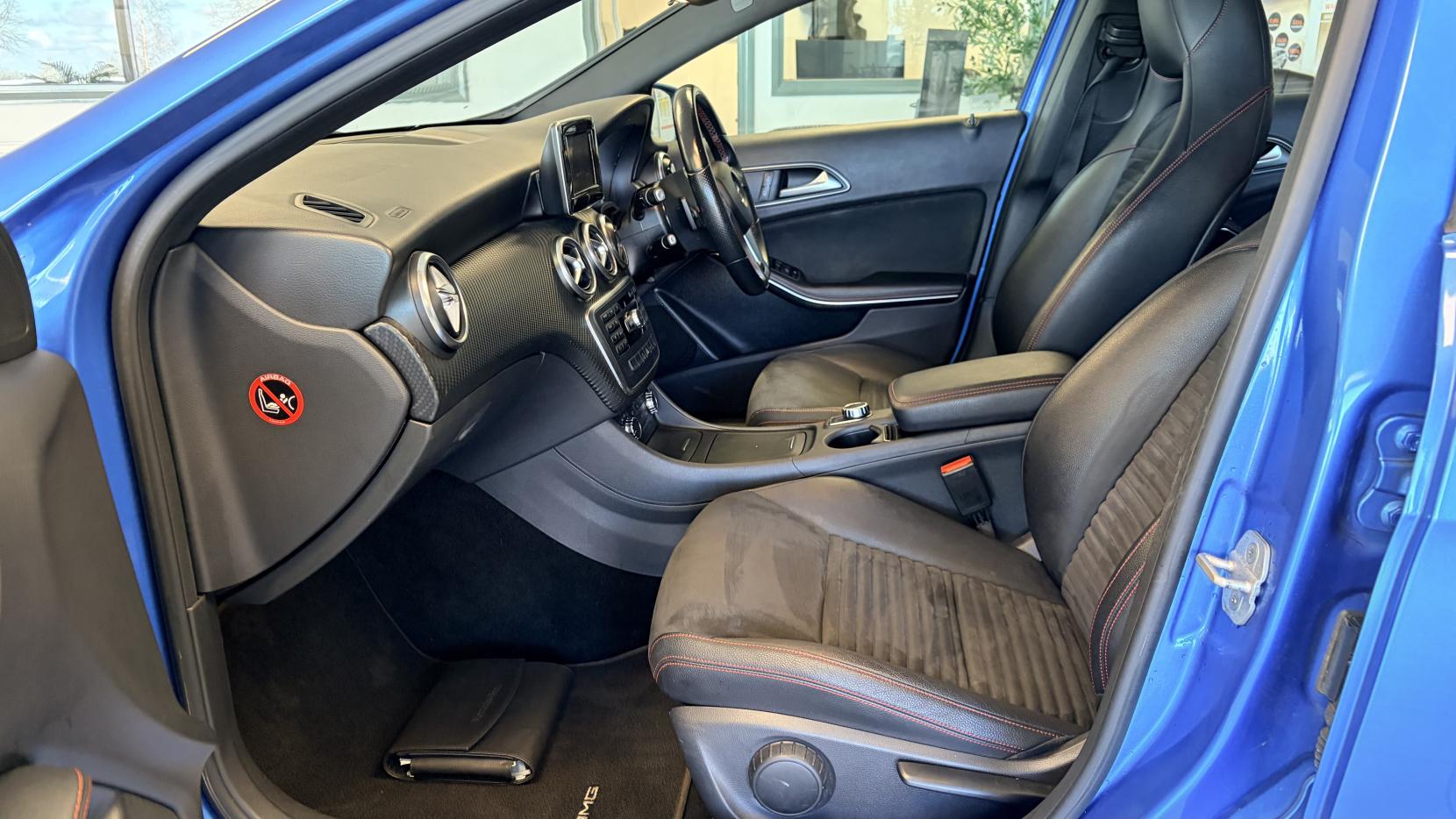 Mercedes-Benz A Class 1.8 A200 CDI AMG Sport Hatchback 5dr Diesel 7G-DCT Euro 5 (s/s) (136 ps)